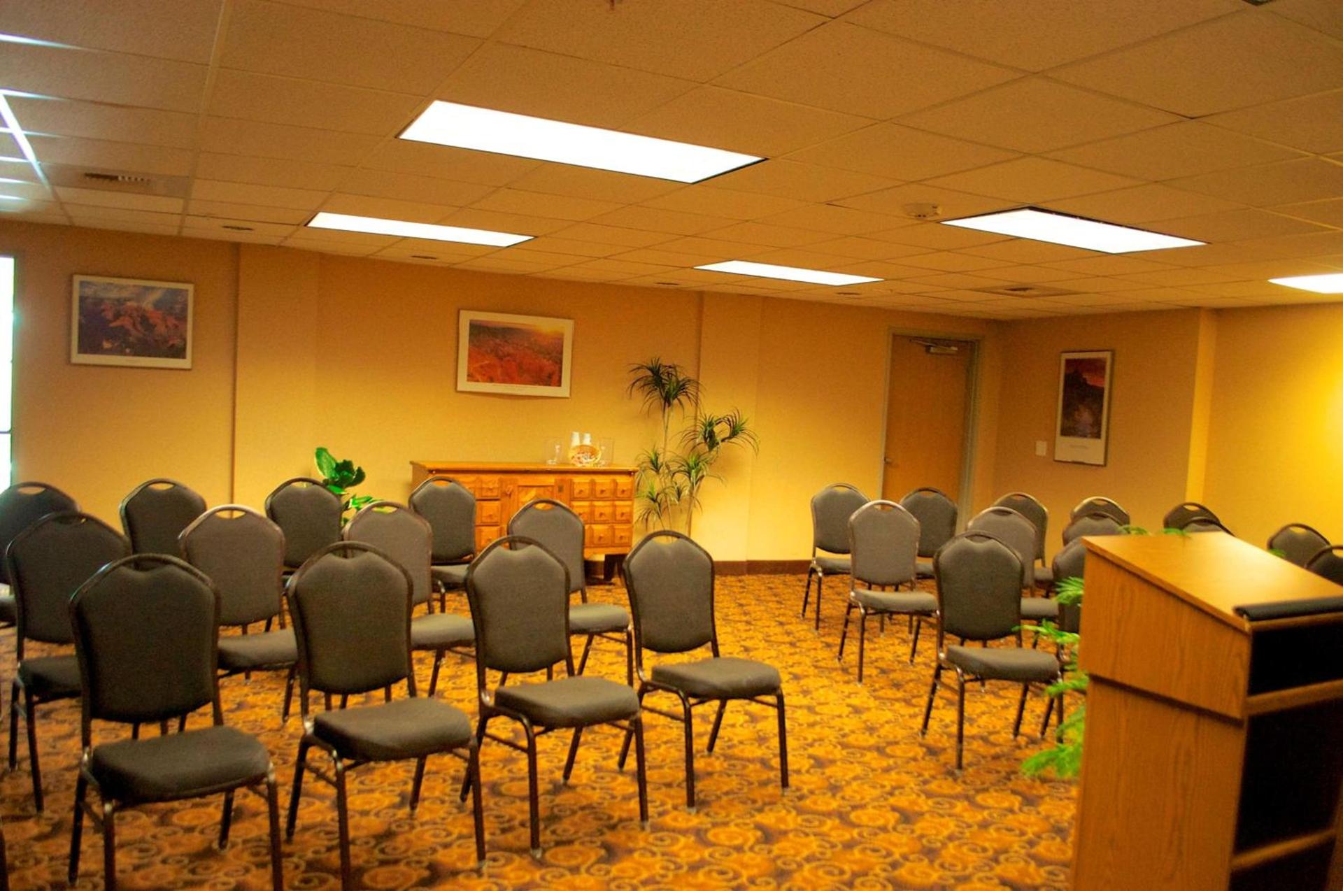 Hampton Inn & Suites Flagstaff - West photo 29