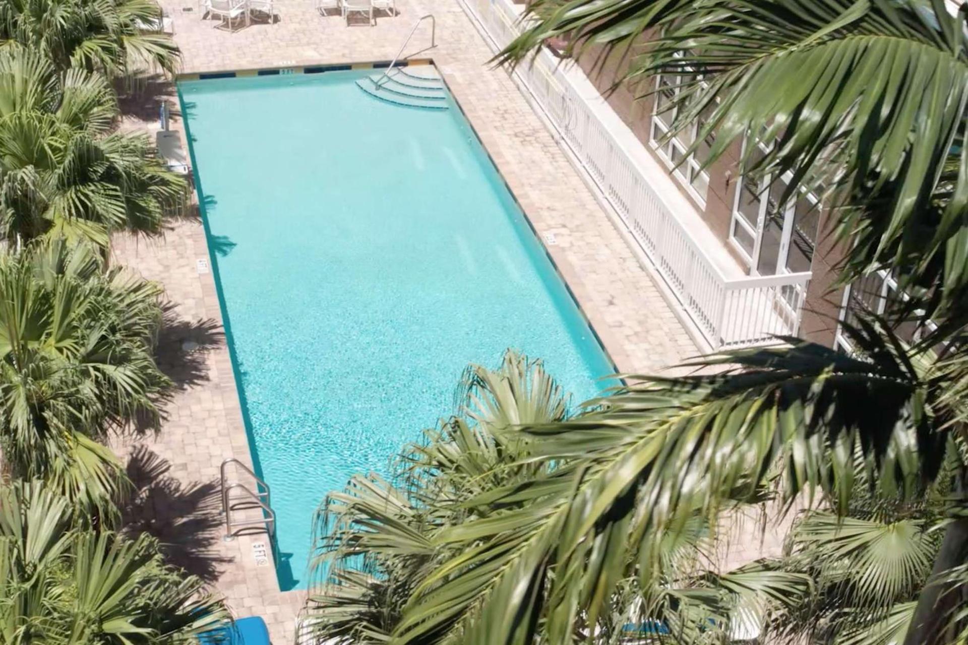 Hampton Inn Hallandale Beach-Aventura photo 8