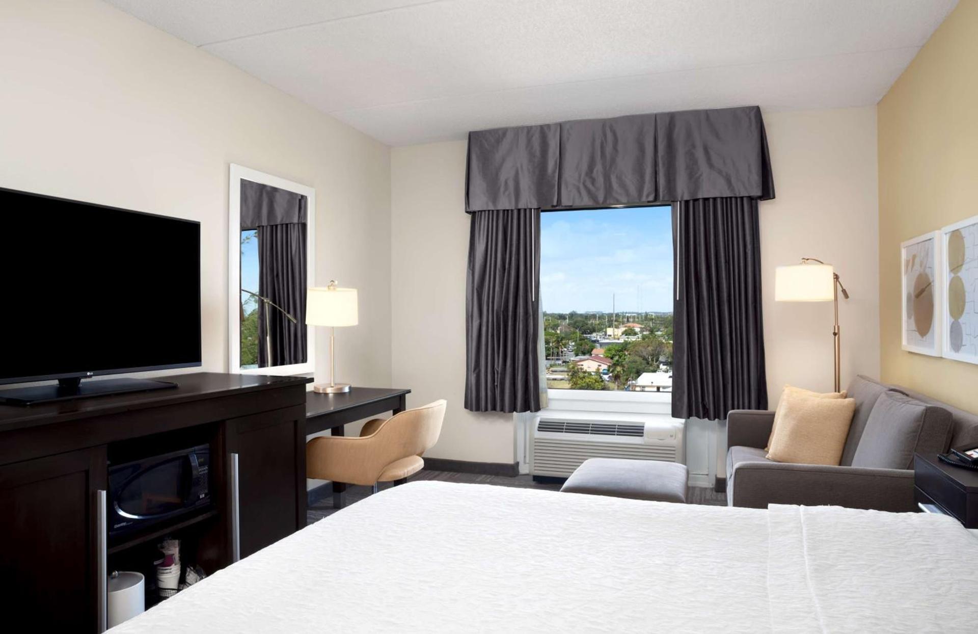 Hampton Inn Hallandale Beach-Aventura photo 15