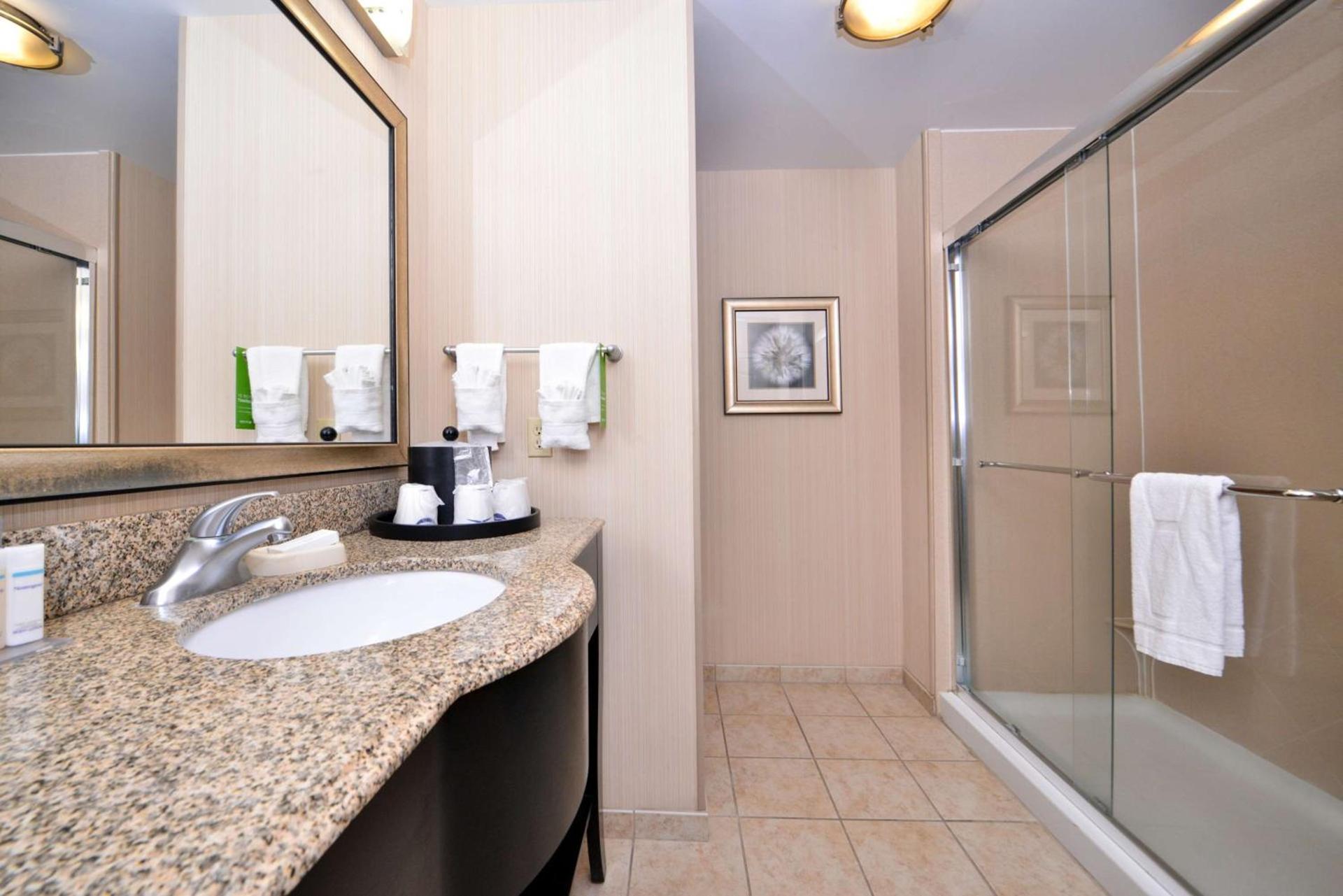 Hampton Inn Pecos photo 17