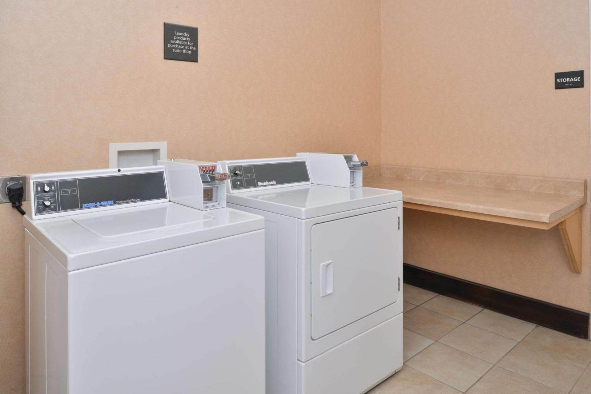 Hampton Inn Pecos photo 36
