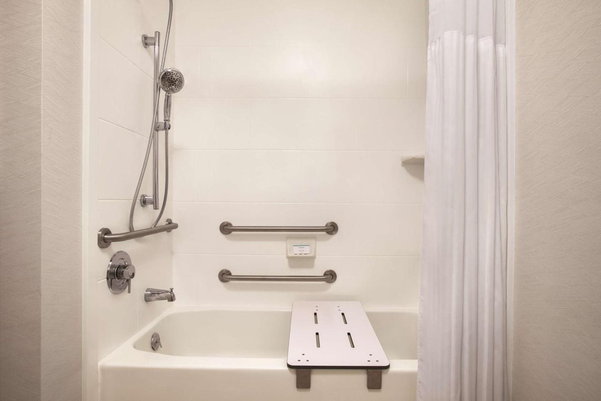 Hilton Garden Inn Fort Wayne photo 19