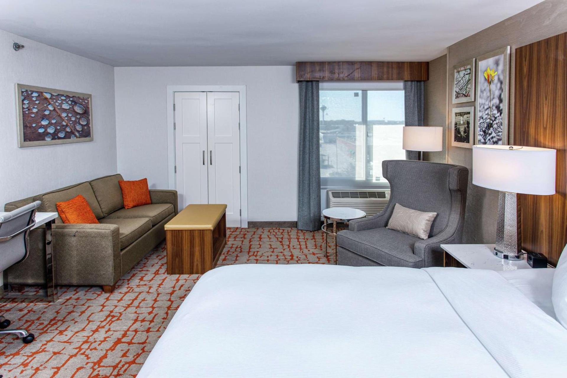 DoubleTree by Hilton Appleton, WI photo 23
