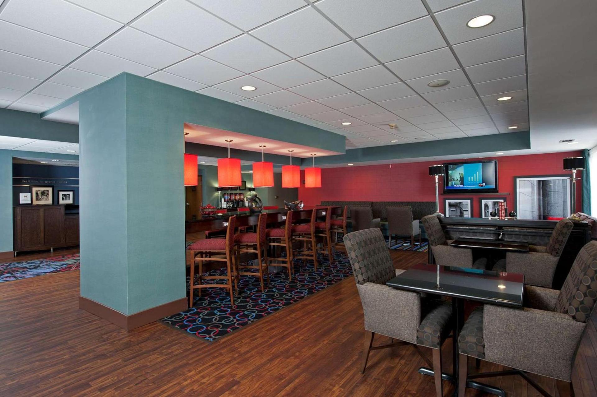 Hampton Inn Grand Rapids-South photo 4