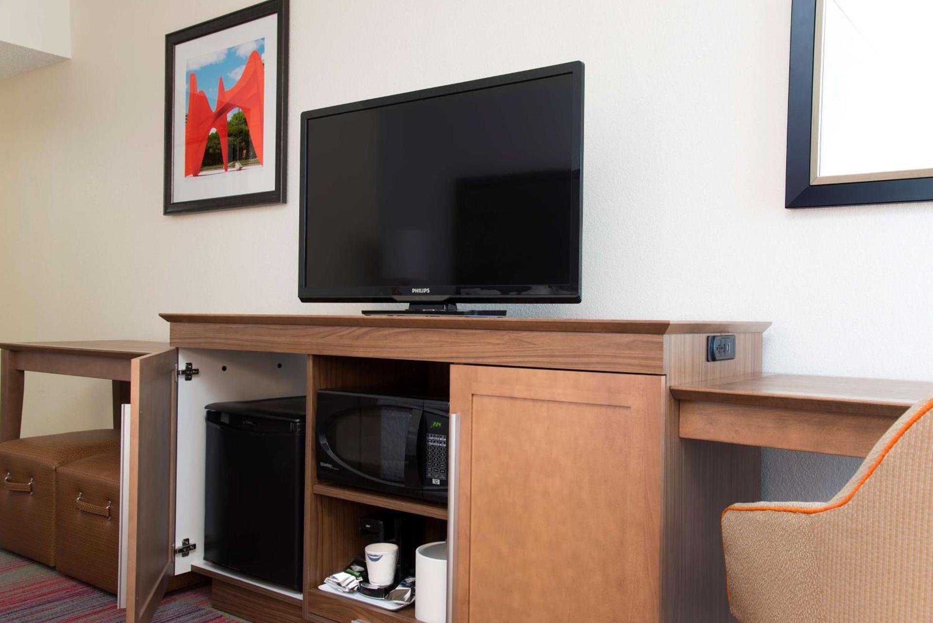 Hampton Inn Grand Rapids-South photo 11