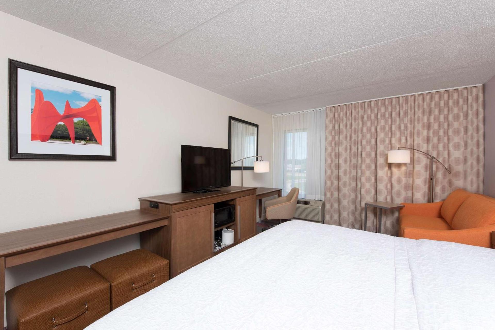 Hampton Inn Grand Rapids-South photo 14