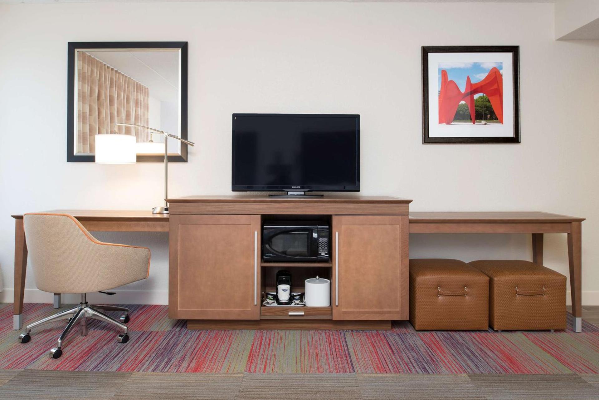 Hampton Inn Grand Rapids-South photo 17