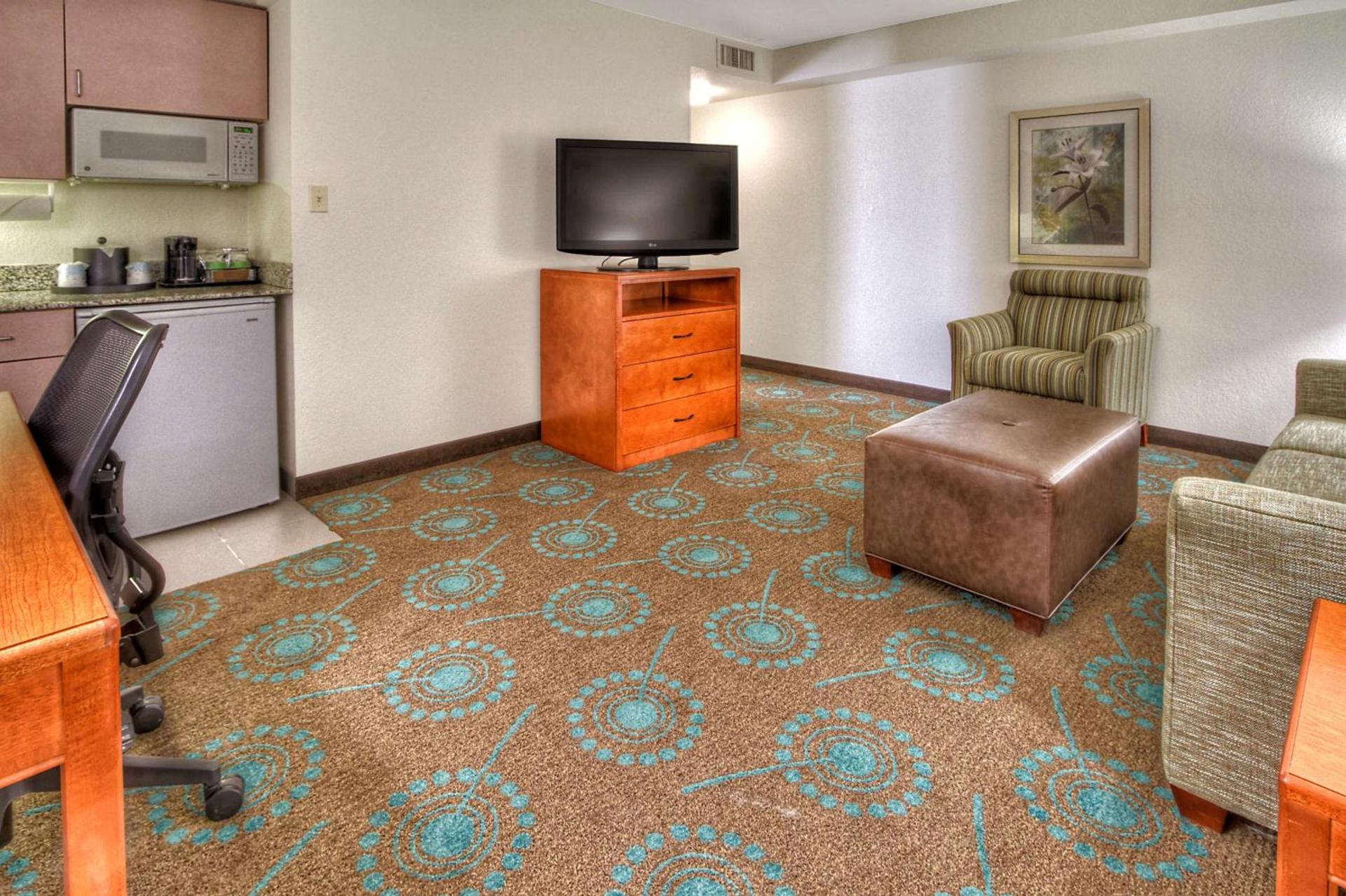 Hampton Inn Goldsboro photo 39