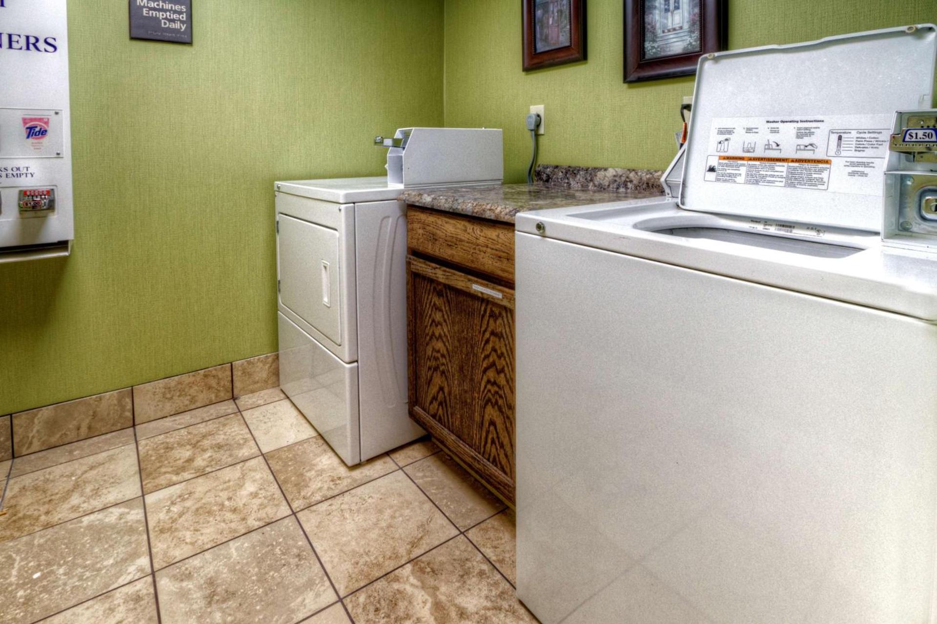 Hampton Inn Goldsboro photo 53