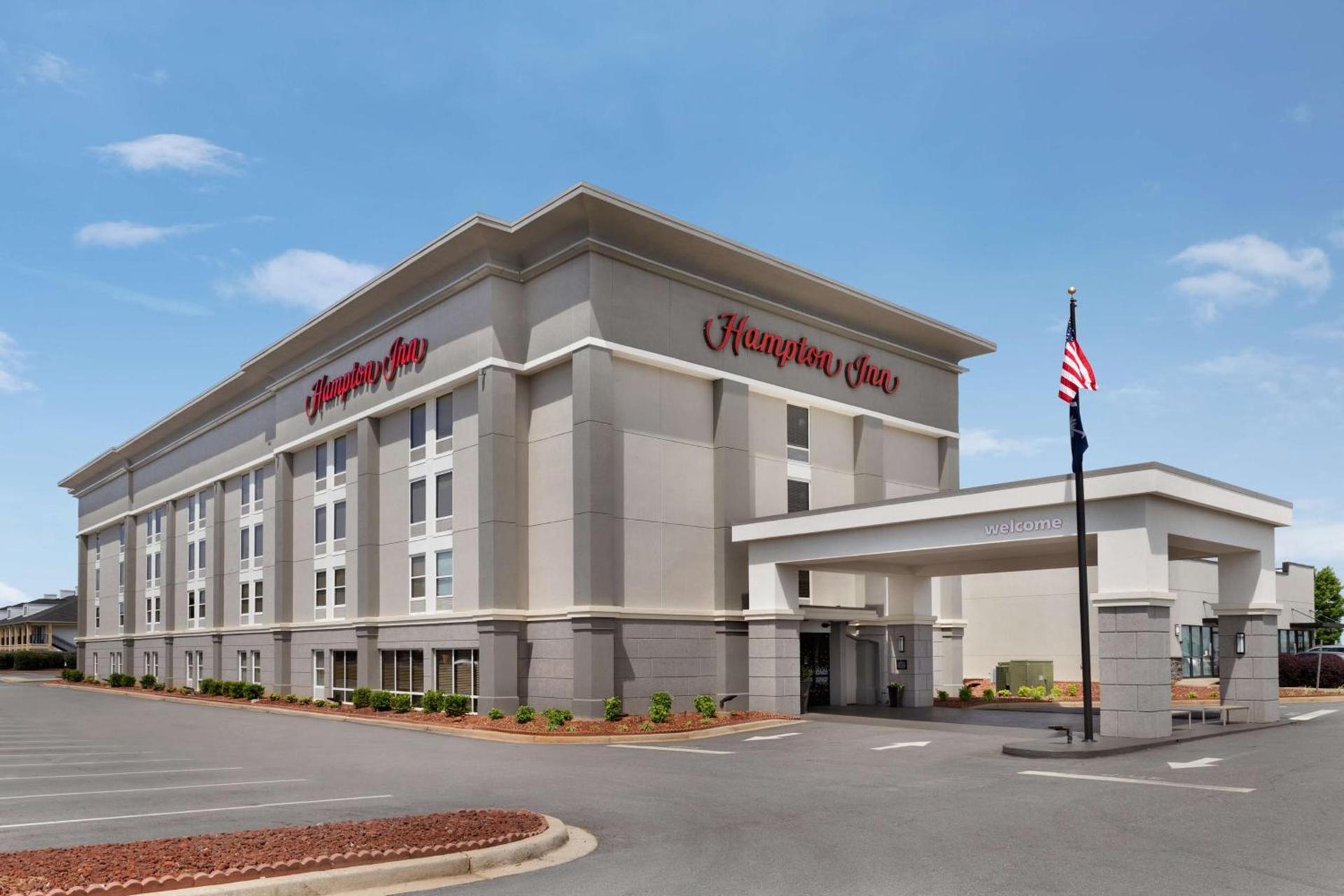 Hampton Inn Greenville-Simpsonville photo 2