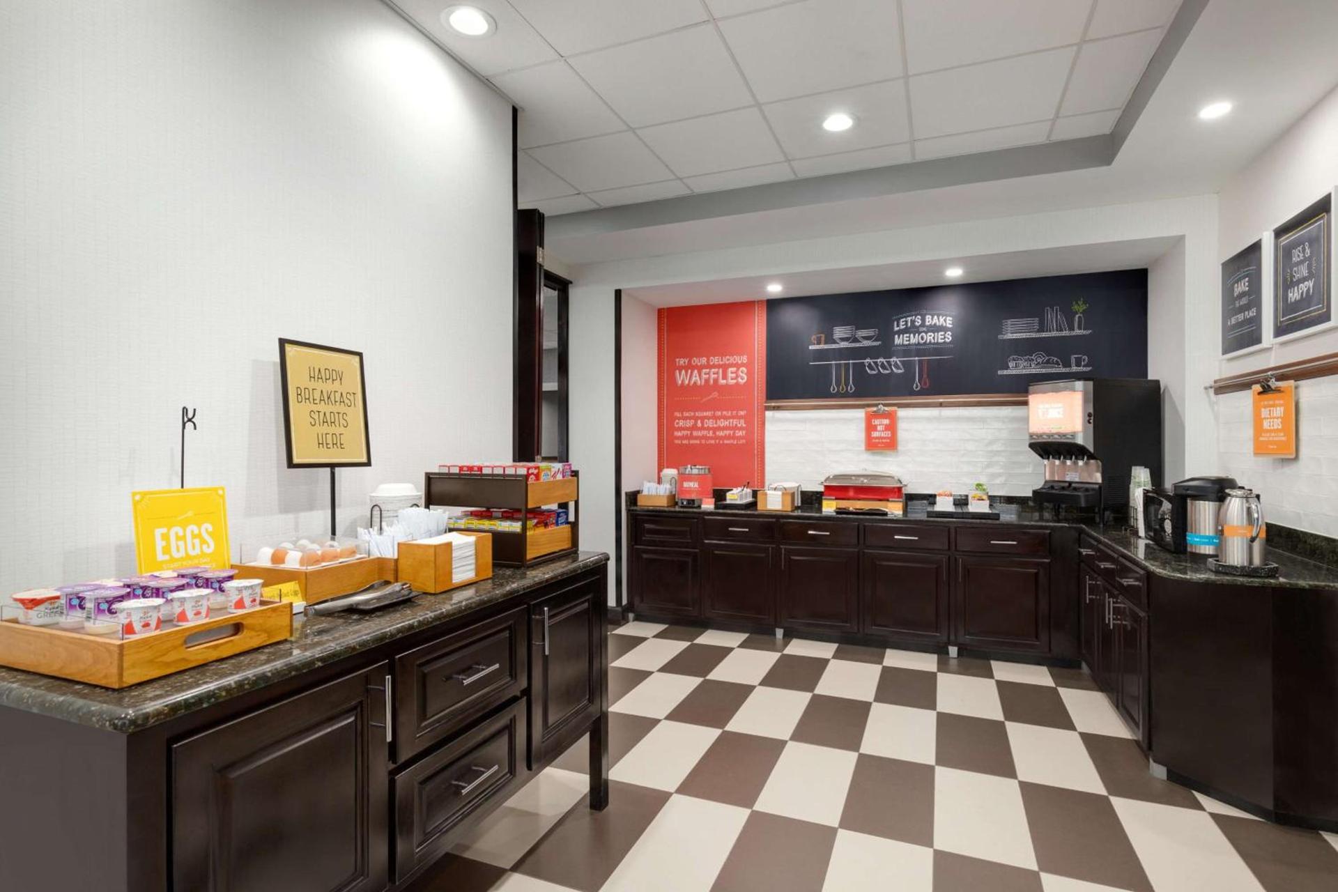 Hampton Inn Greenville-Simpsonville photo 9