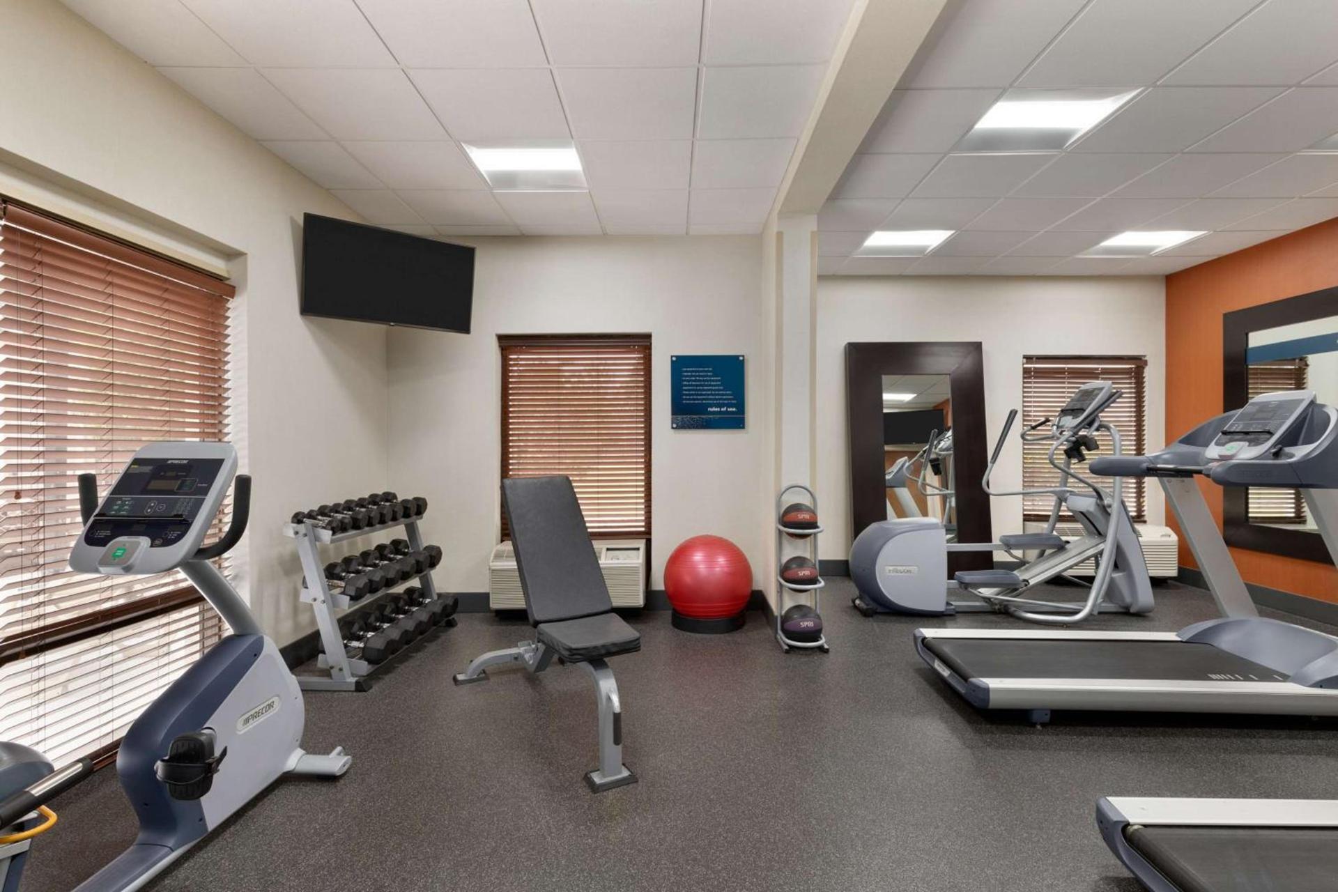 Hampton Inn Greenville-Simpsonville photo 13