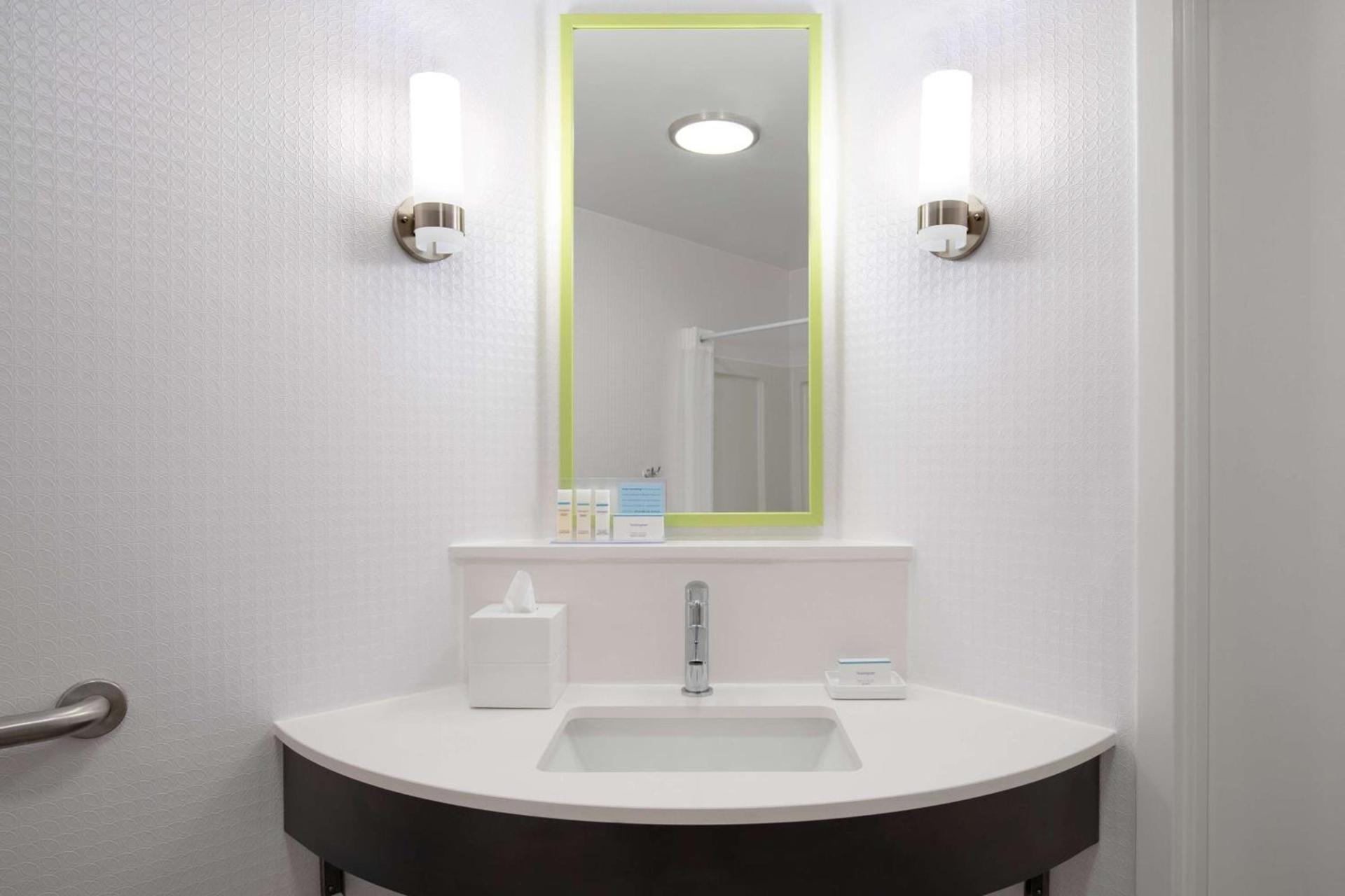 Hampton Inn Greenville-Simpsonville photo 19