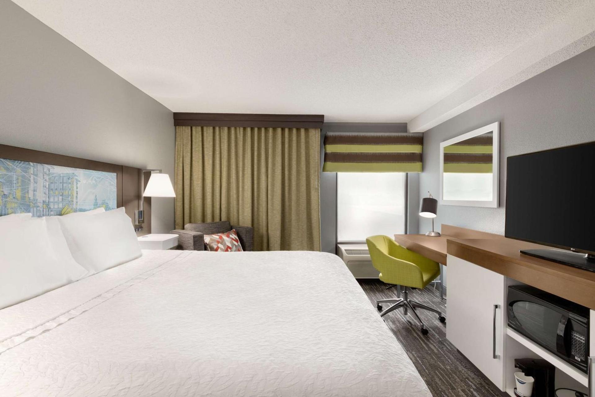 Hampton Inn Greenville-Simpsonville photo 29