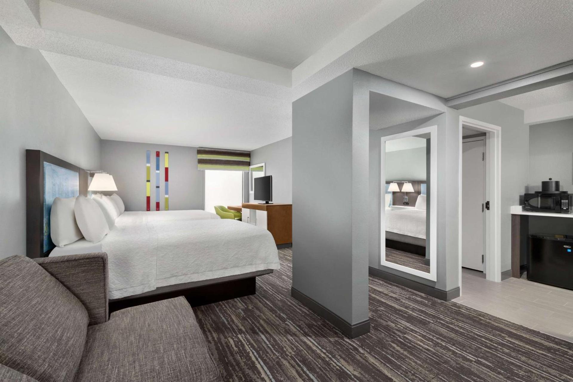 Hampton Inn Greenville-Simpsonville photo 38