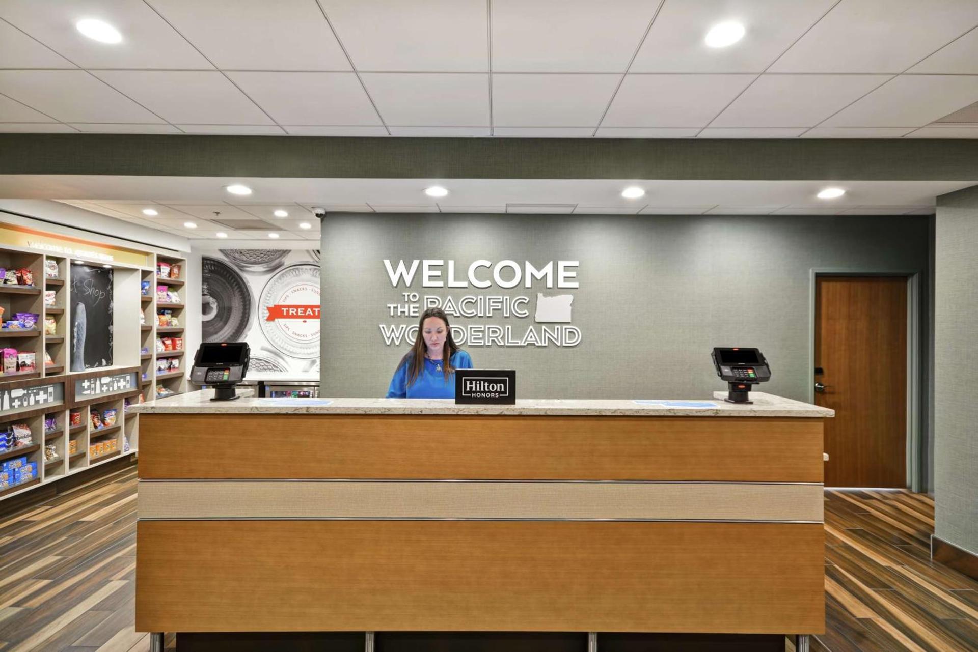 Hampton Inn & Suites Grants Pass photo 10