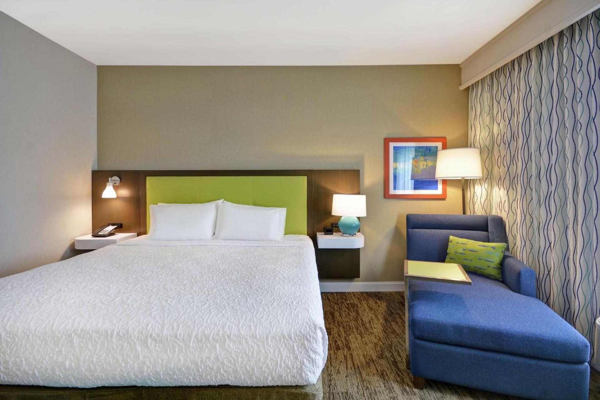 Hampton Inn & Suites Grants Pass photo 35