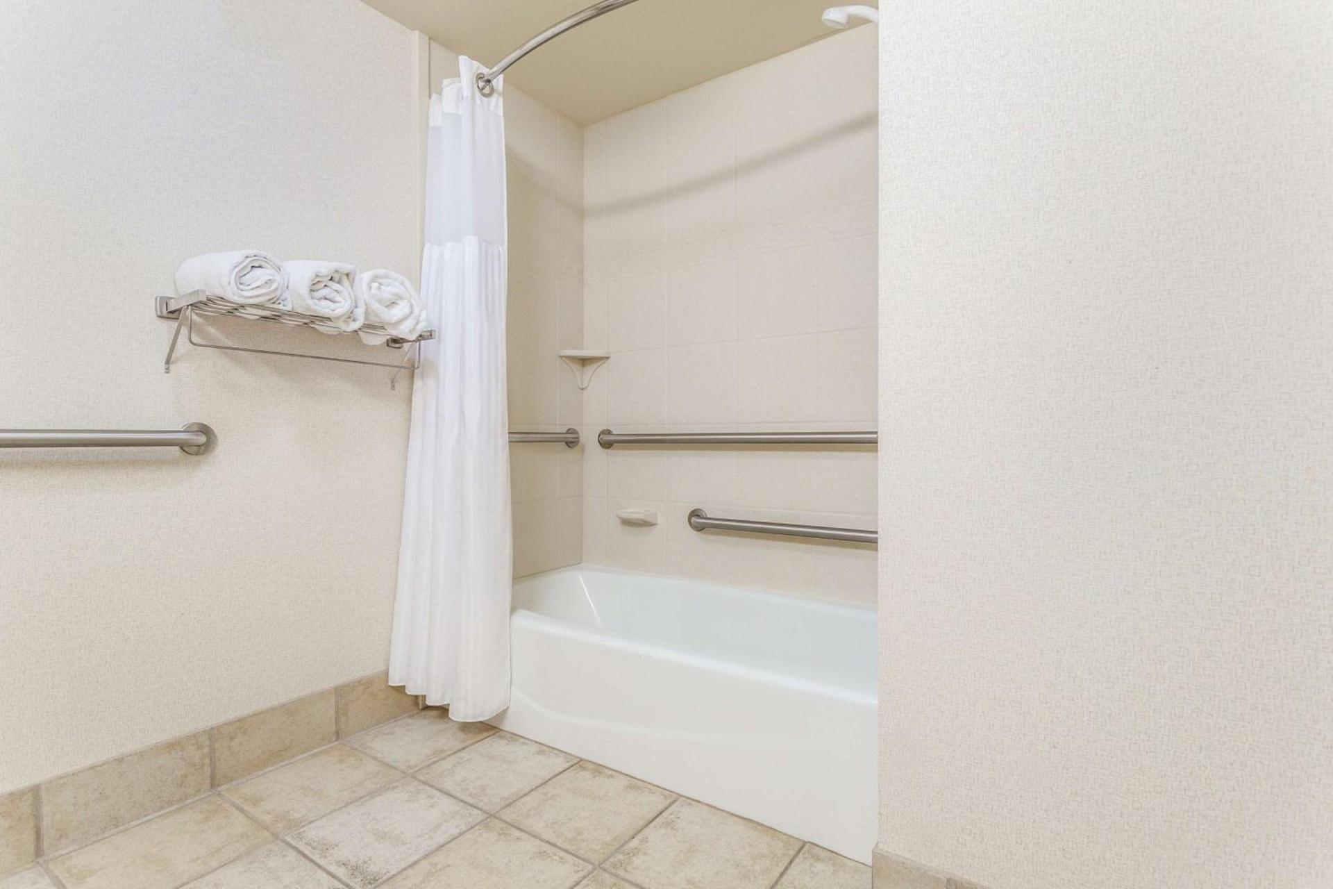 Hilton Garden Inn Gainesville photo 27