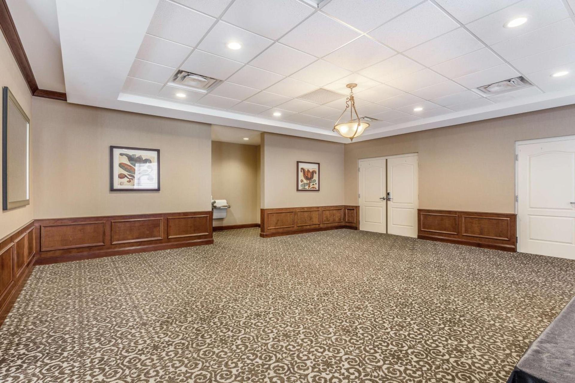 Hilton Garden Inn Gainesville photo 33
