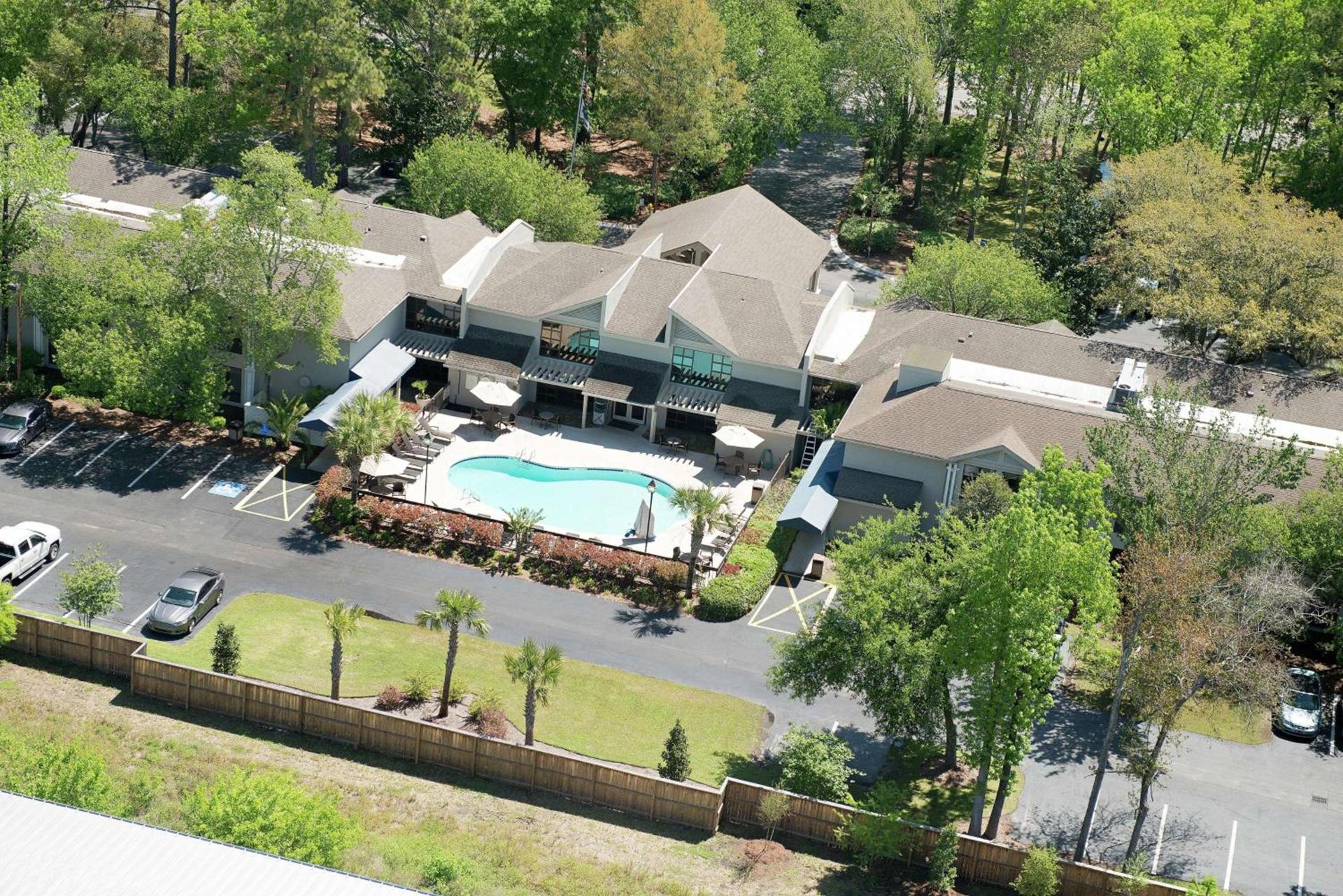 Hampton Inn Hilton Head photo 2