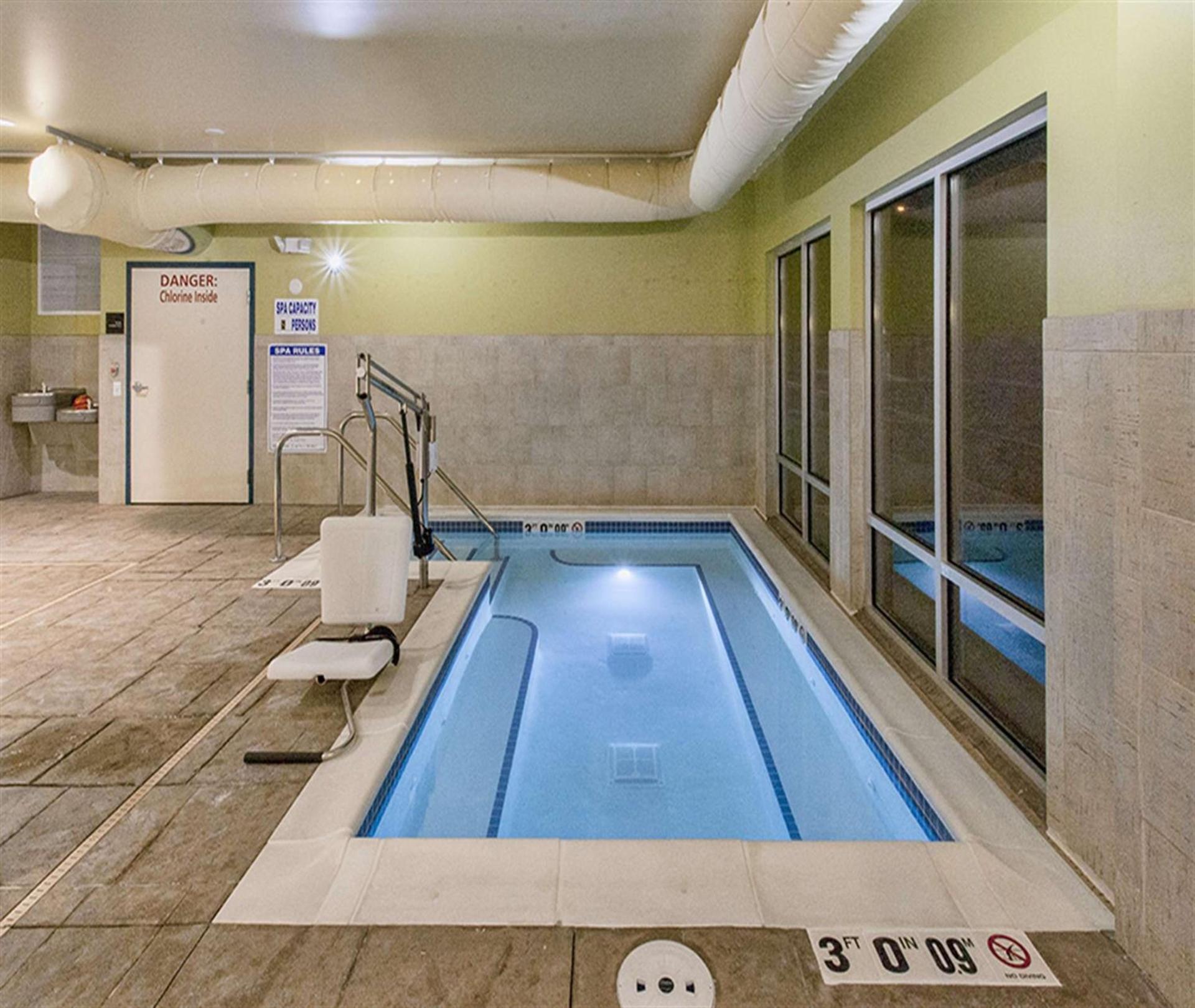 Hampton Inn Hibbing photo 7