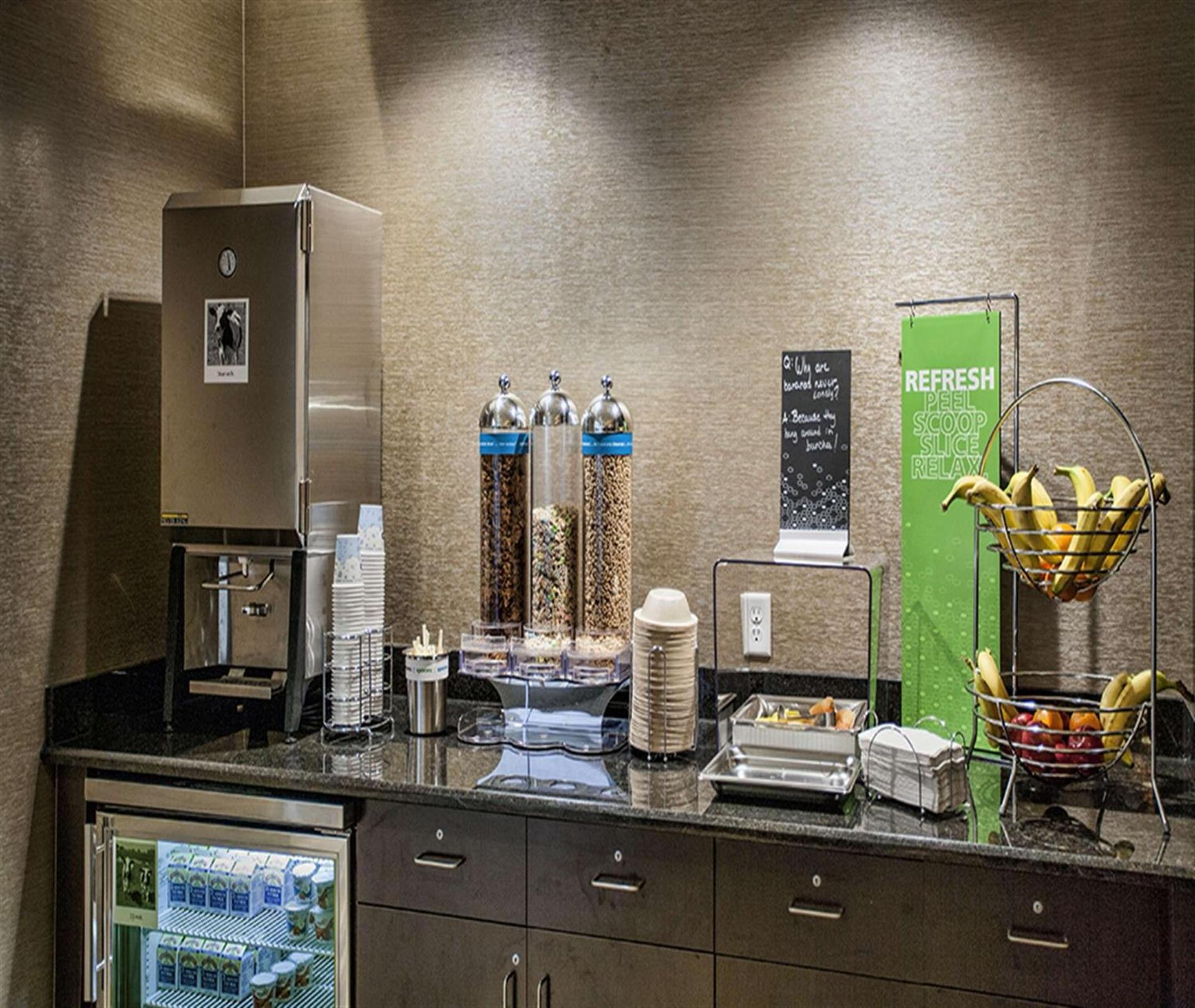 Hampton Inn Hibbing photo 8