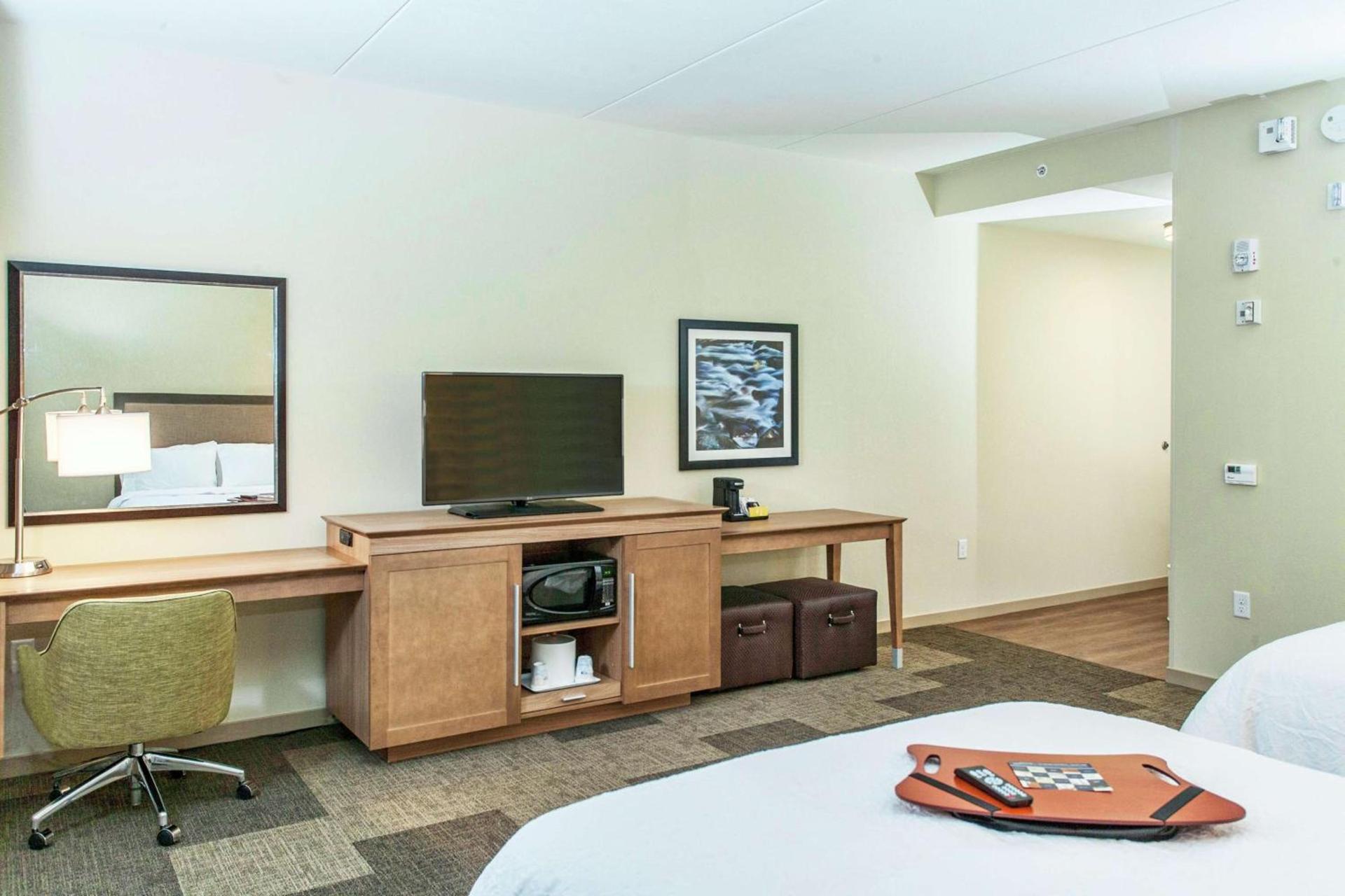 Hampton Inn Hibbing photo 12