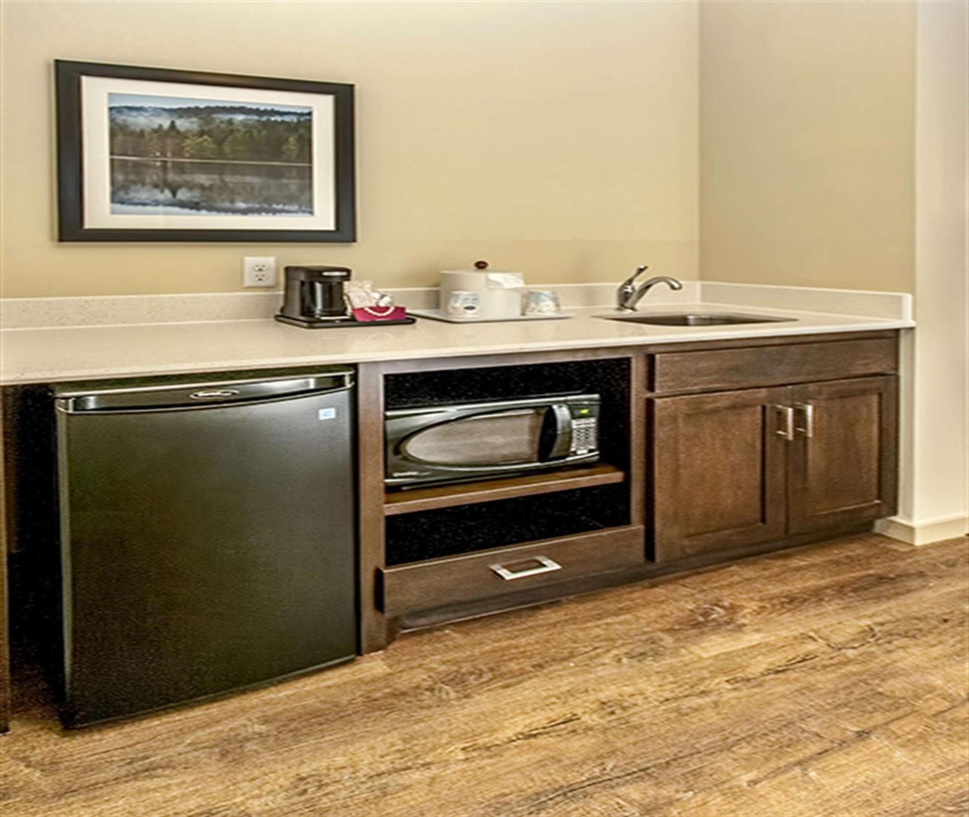 Hampton Inn Hibbing photo 16
