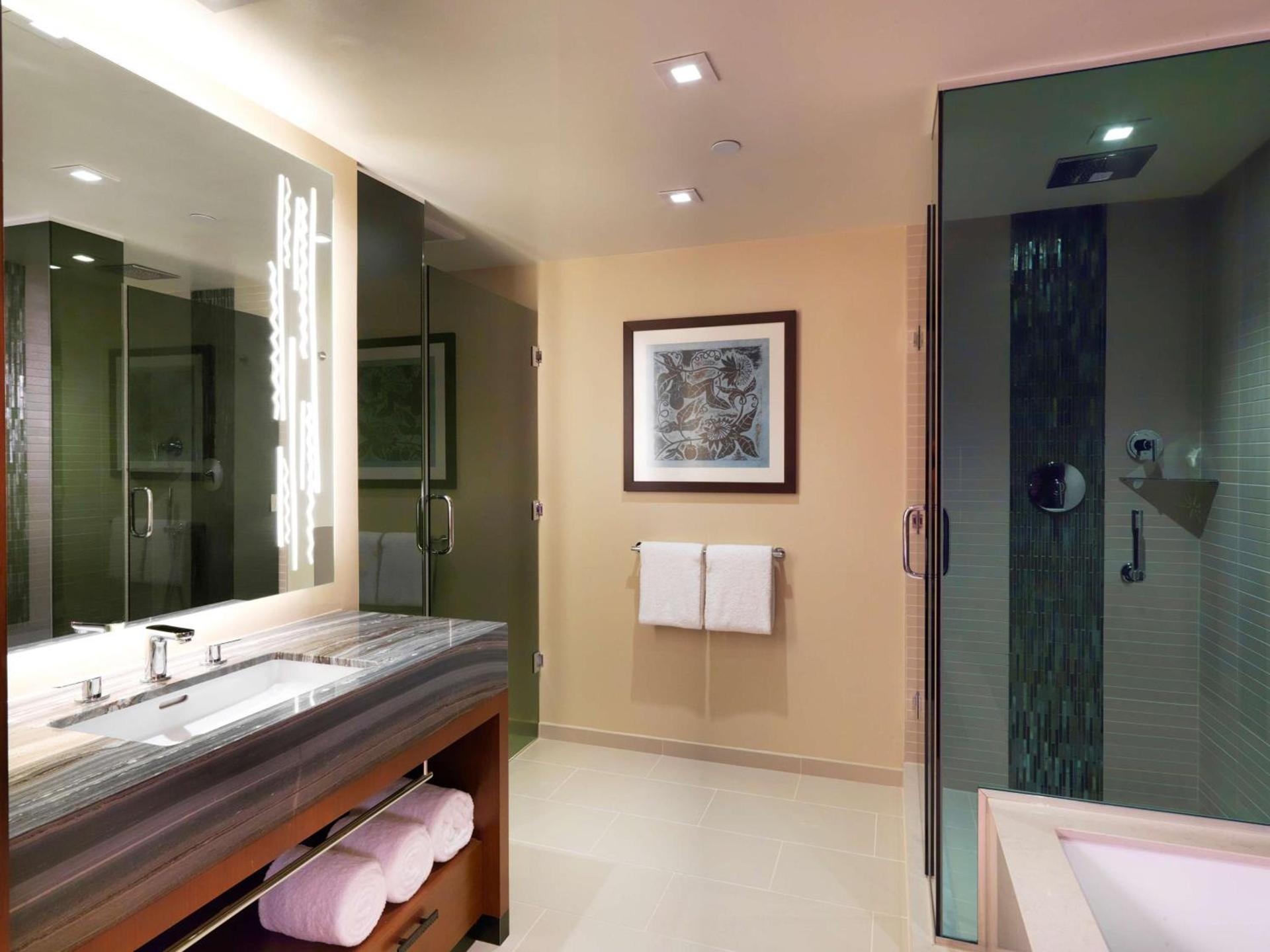 Hilton Grand Vacation Club The Grand Islander Waikiki Honolulu photo 44