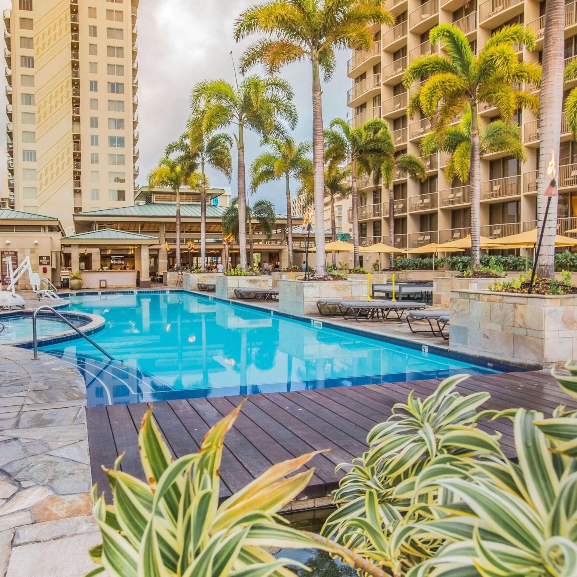 Embassy Suites by Hilton Waikiki Beach Walk photo 5