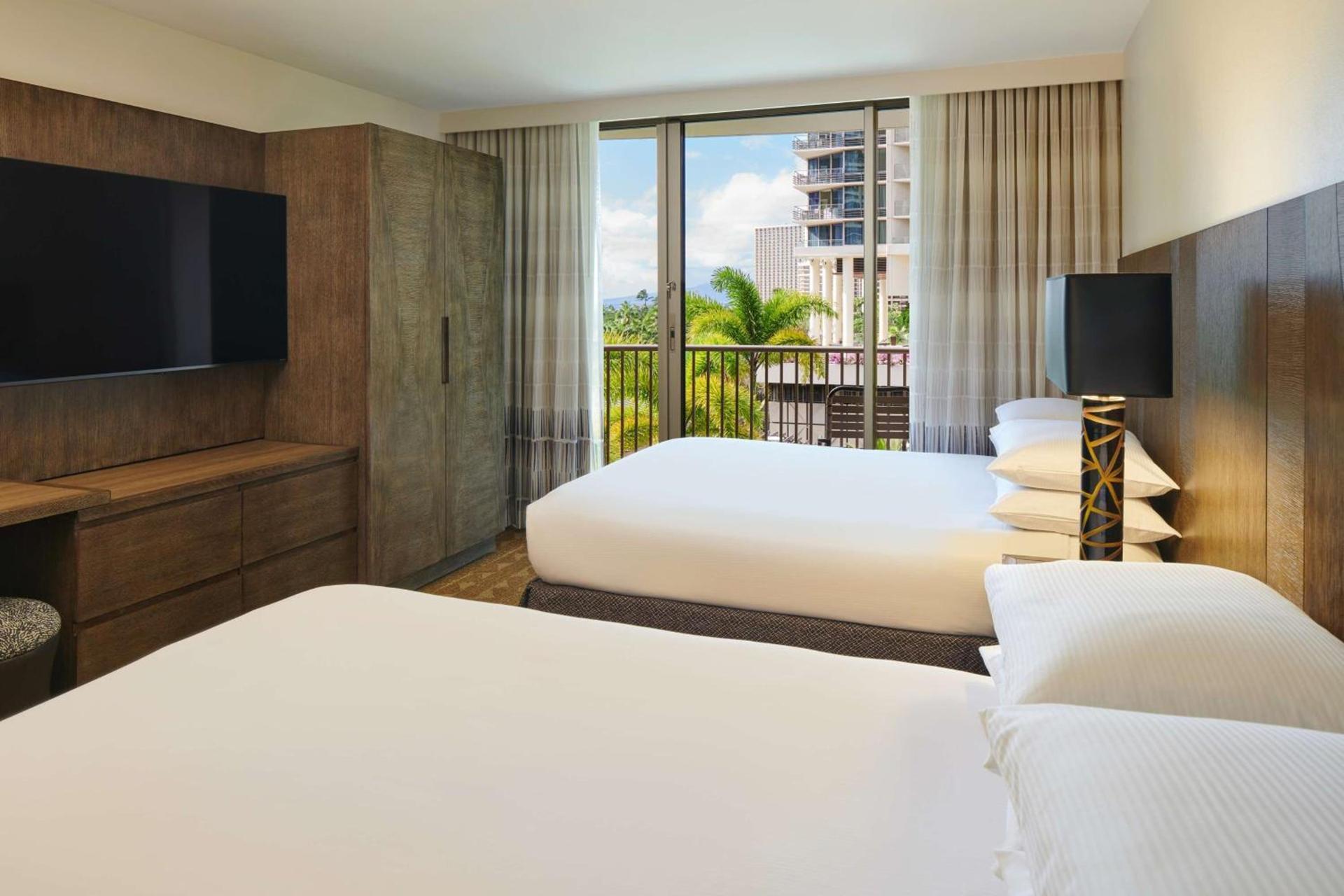 Embassy Suites by Hilton Waikiki Beach Walk photo 17