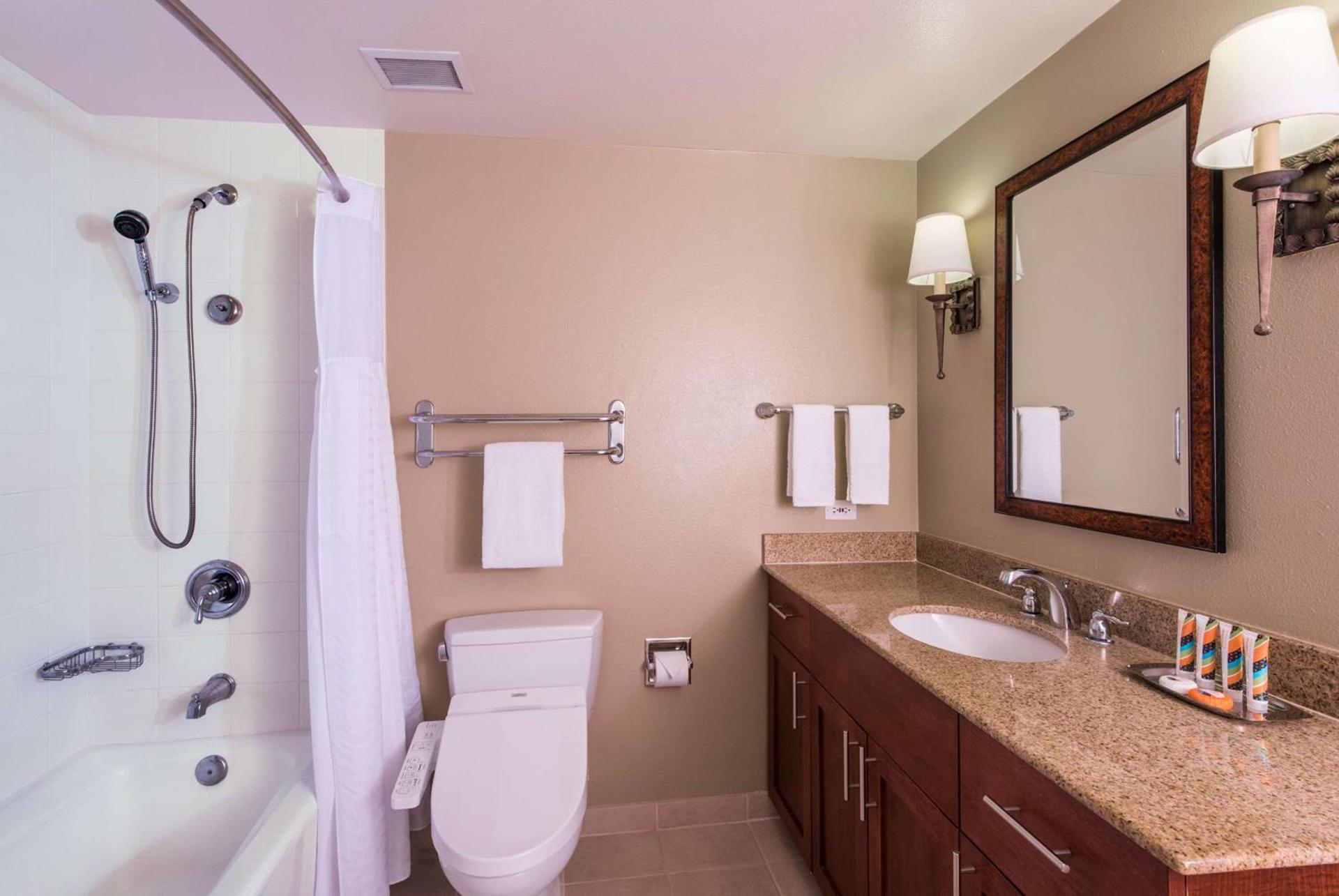 Hilton Grand Vacations Club at Hilton Hawaiian Village photo 35