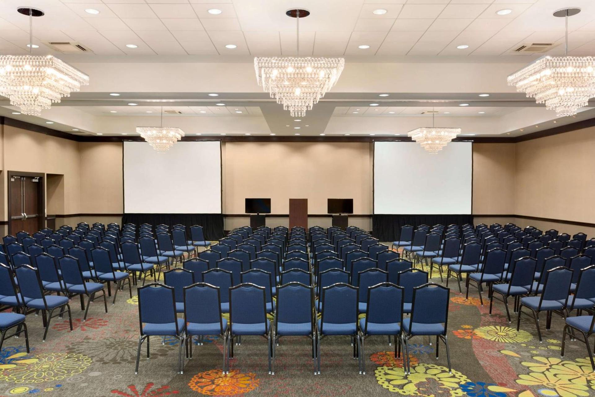 Hilton Garden Inn Houston NW America Plaza photo 31