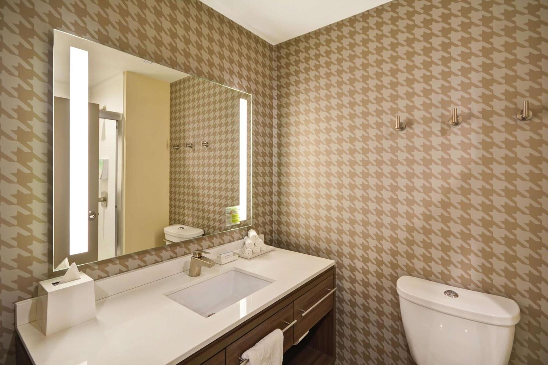 Home2 Suites At The Galleria photo 18