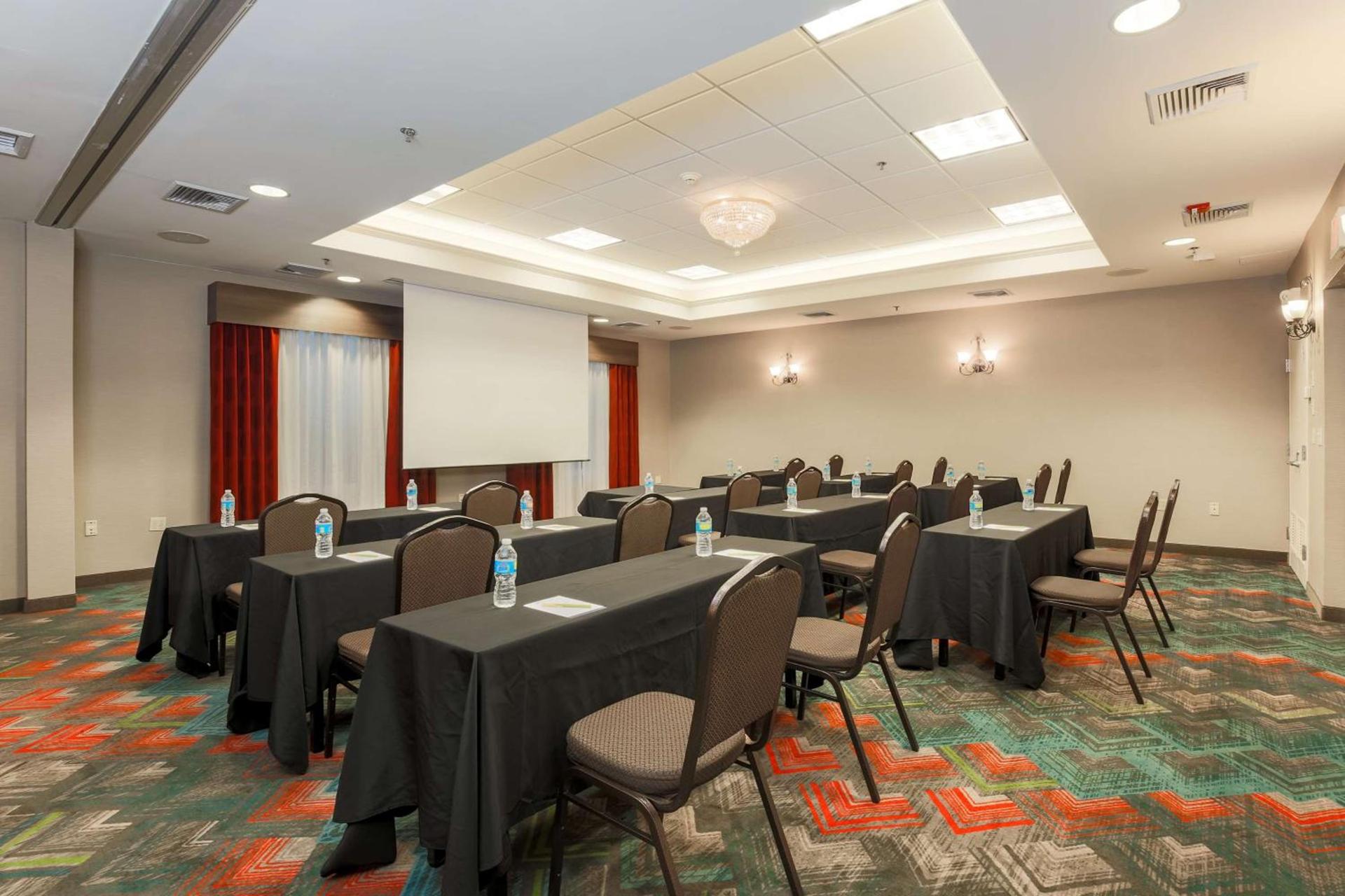 Hilton Garden Inn Nanuet photo 32
