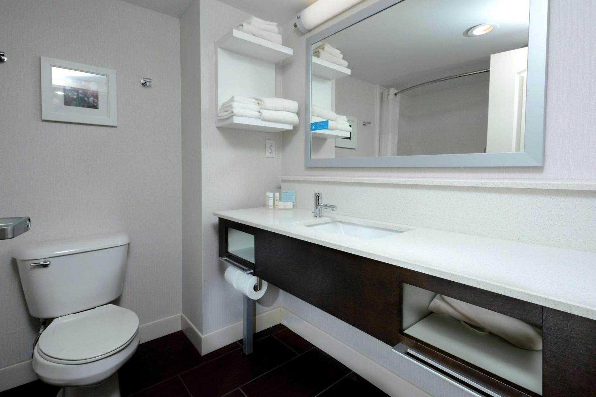 Hampton Inn High Point photo 19