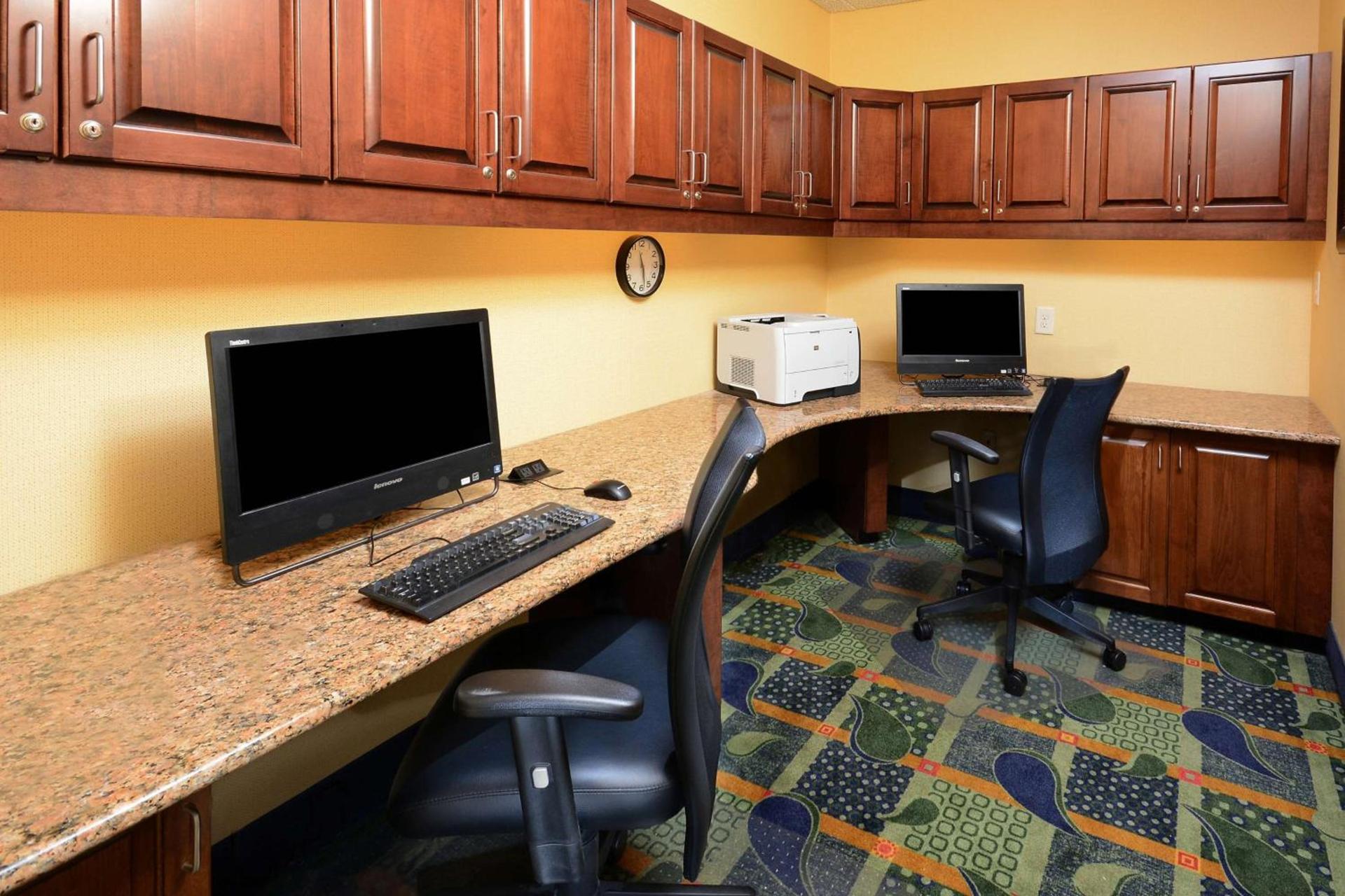 Hampton Inn High Point photo 32