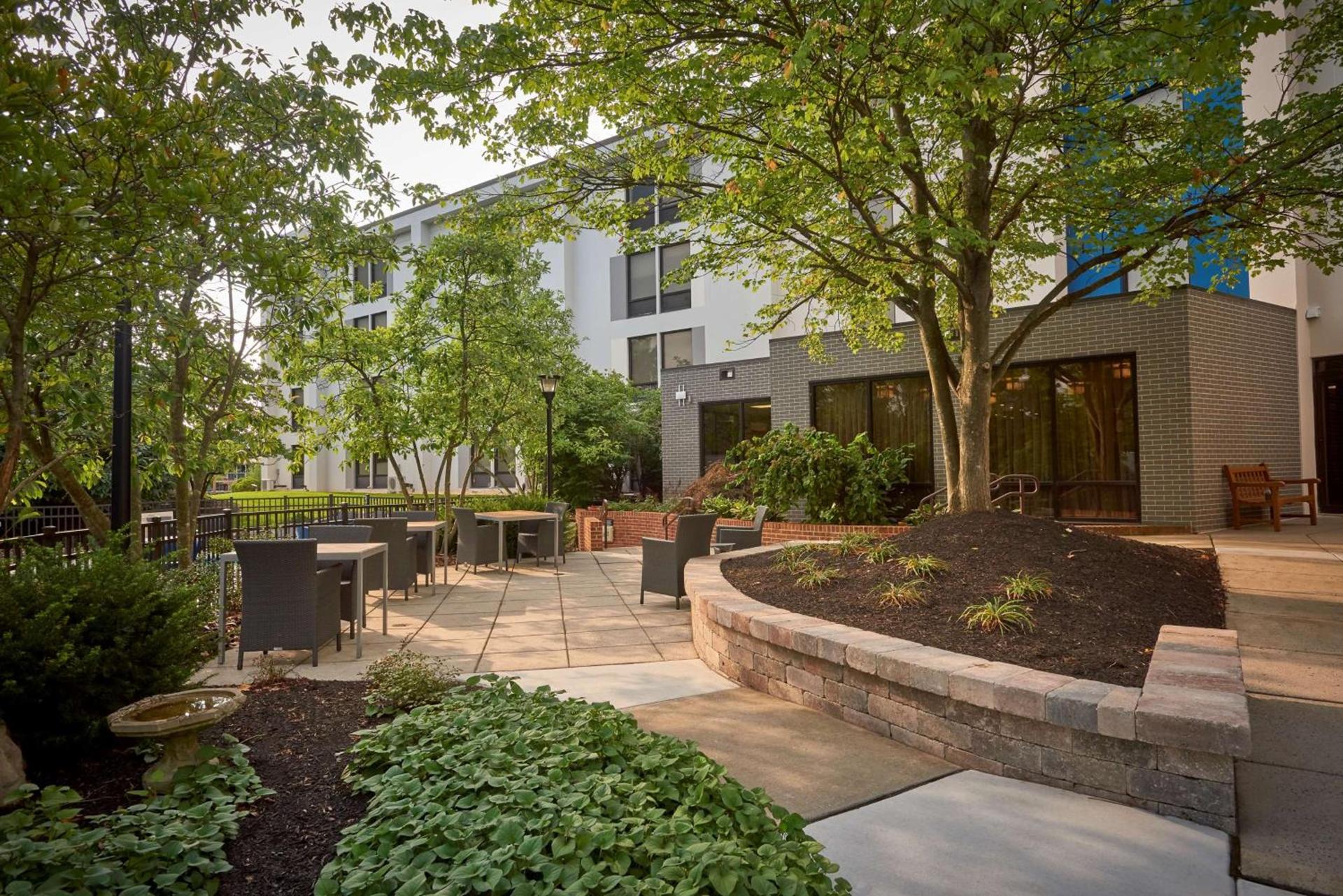 Hampton Inn by Hilton Harrisburg West photo 7