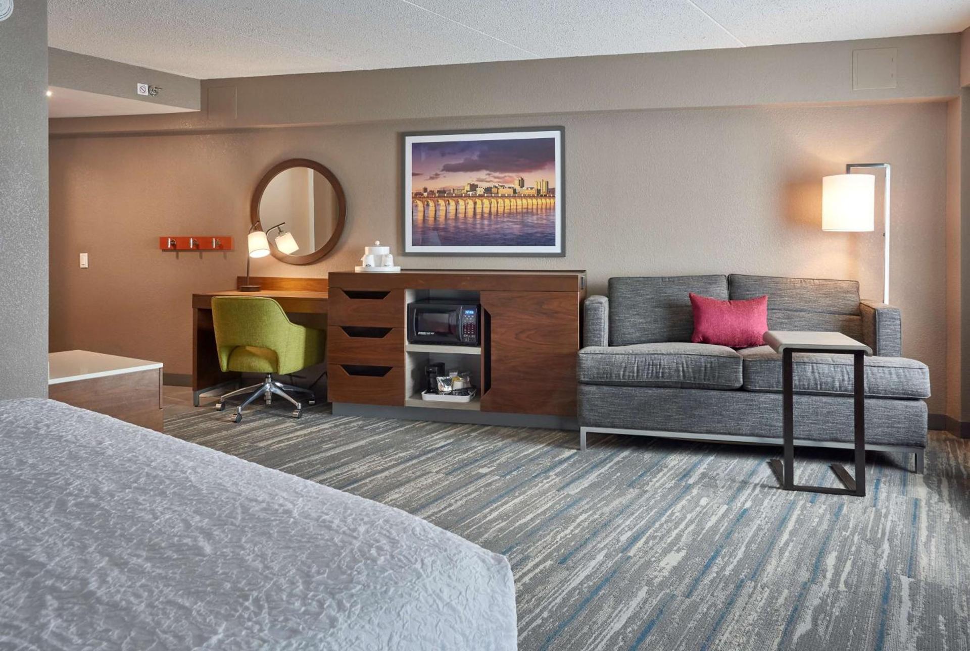 Hampton Inn by Hilton Harrisburg West photo 22