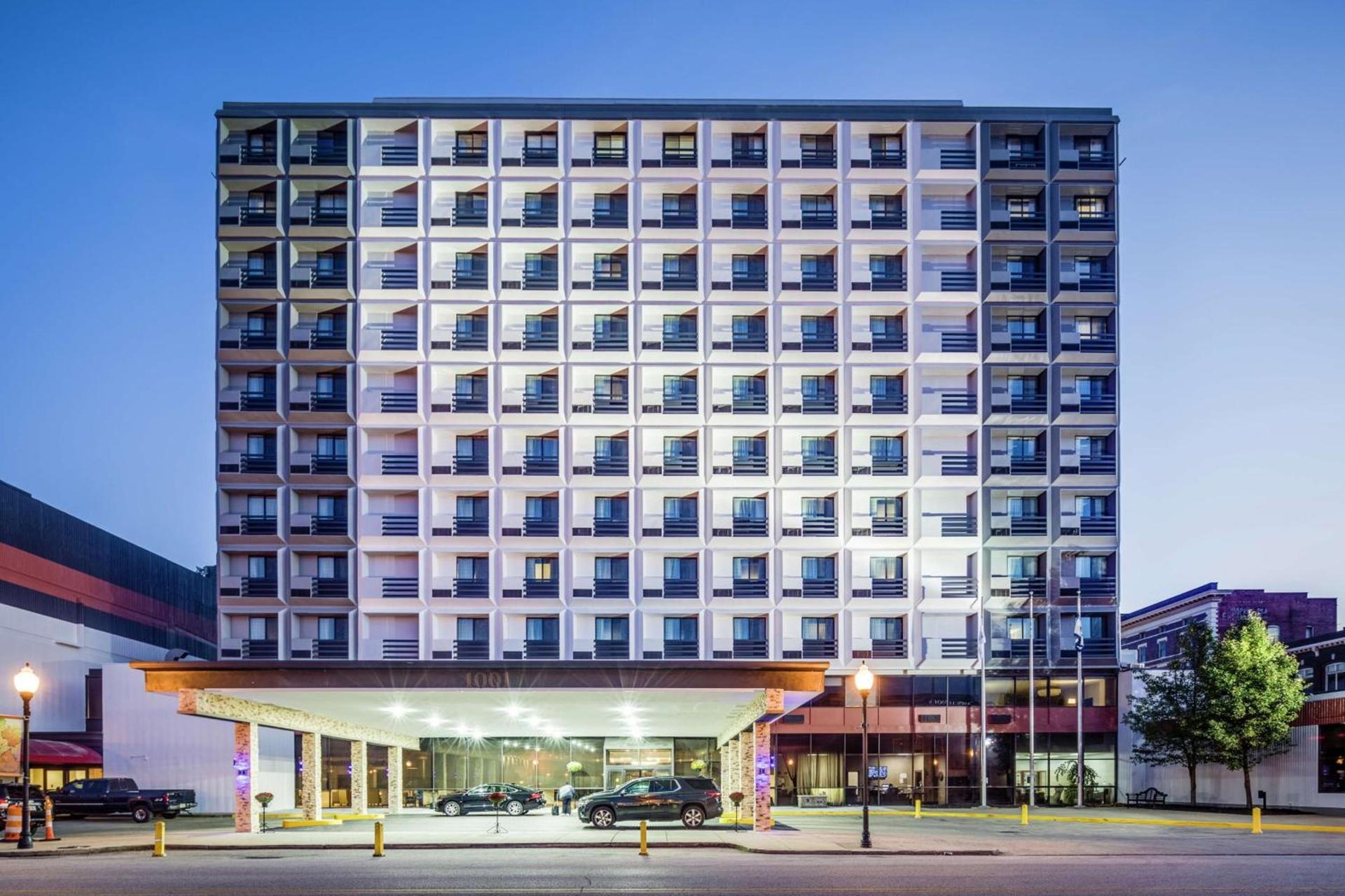DoubleTree by Hilton Huntington, WV photo 2