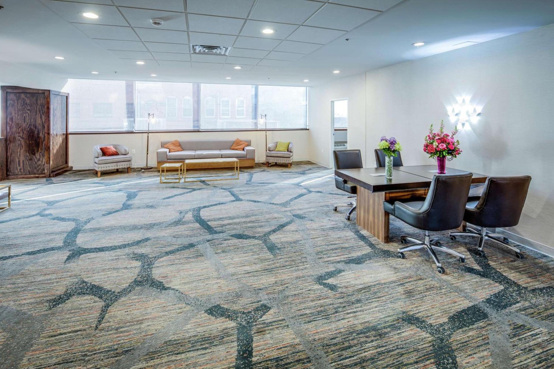 DoubleTree by Hilton Huntington, WV photo 42