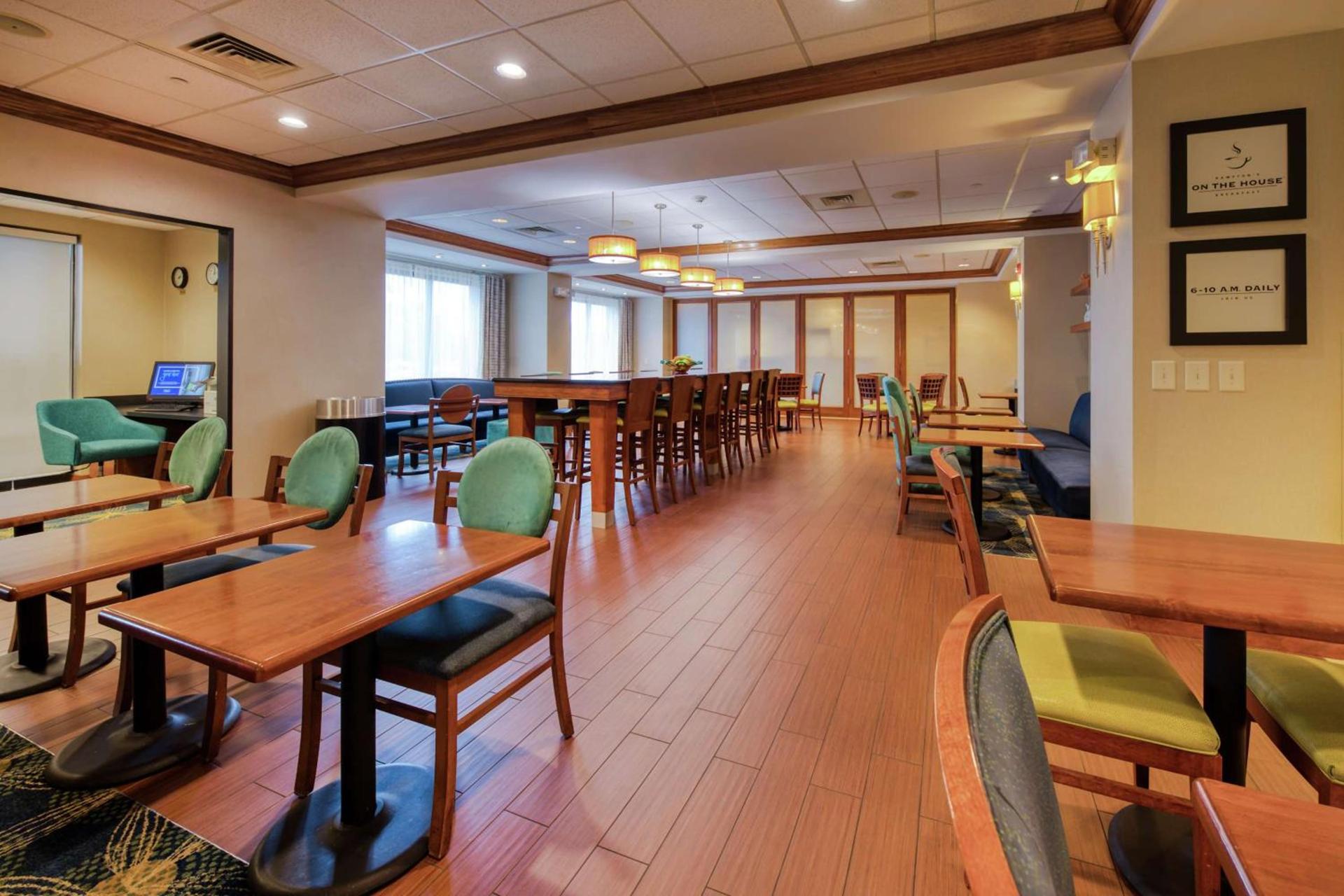 Hampton Inn Wilmington University Area photo 11