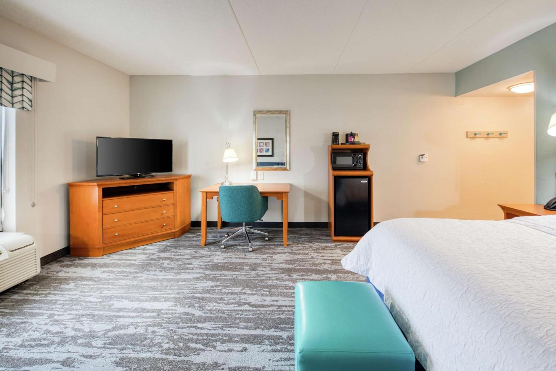 Hampton Inn Wilmington University Area photo 31