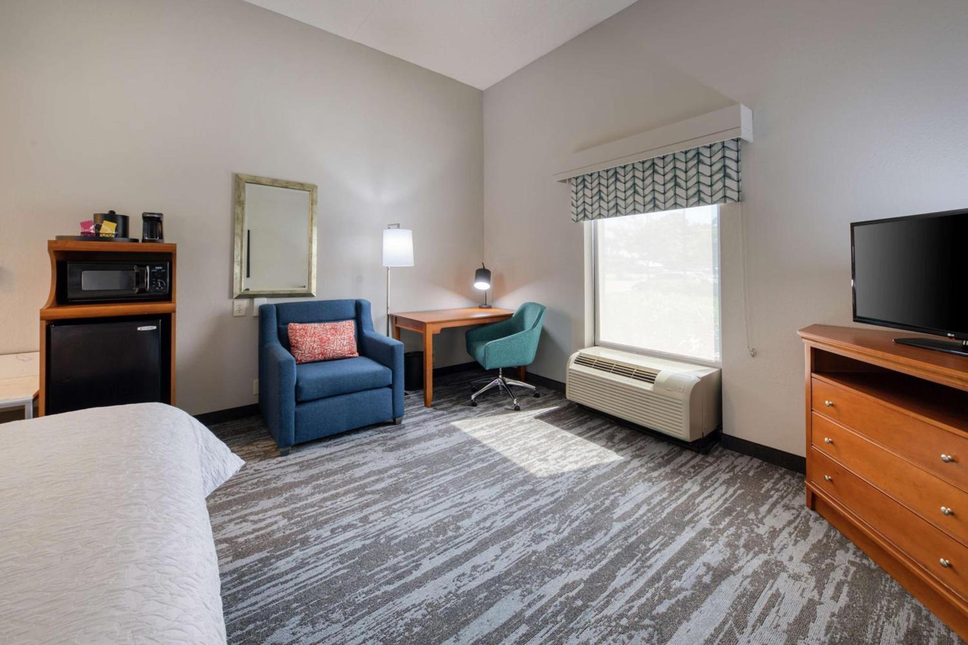 Hampton Inn Wilmington University Area photo 40