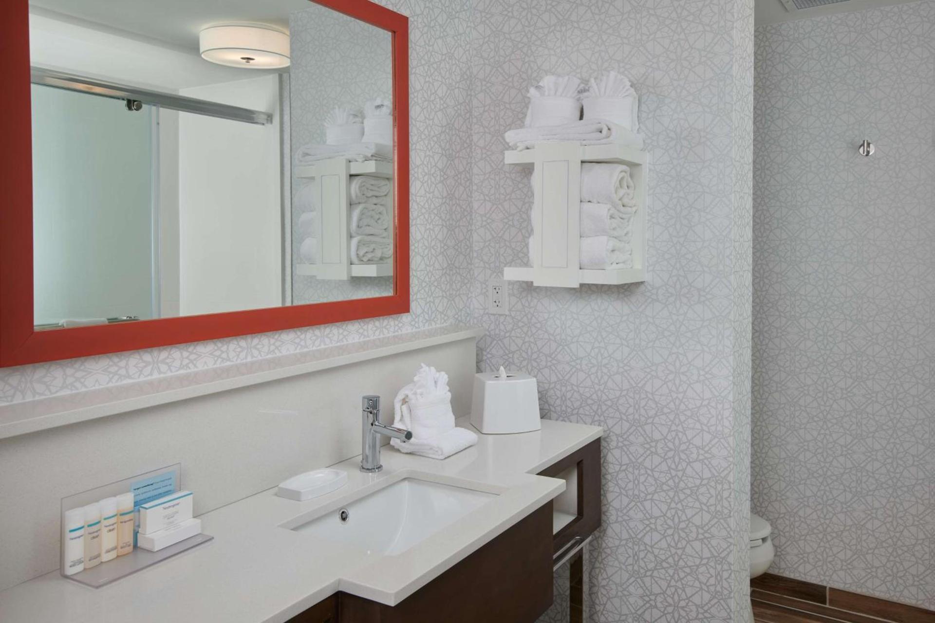 Hampton Inn Wilmington-Medical Park photo 38