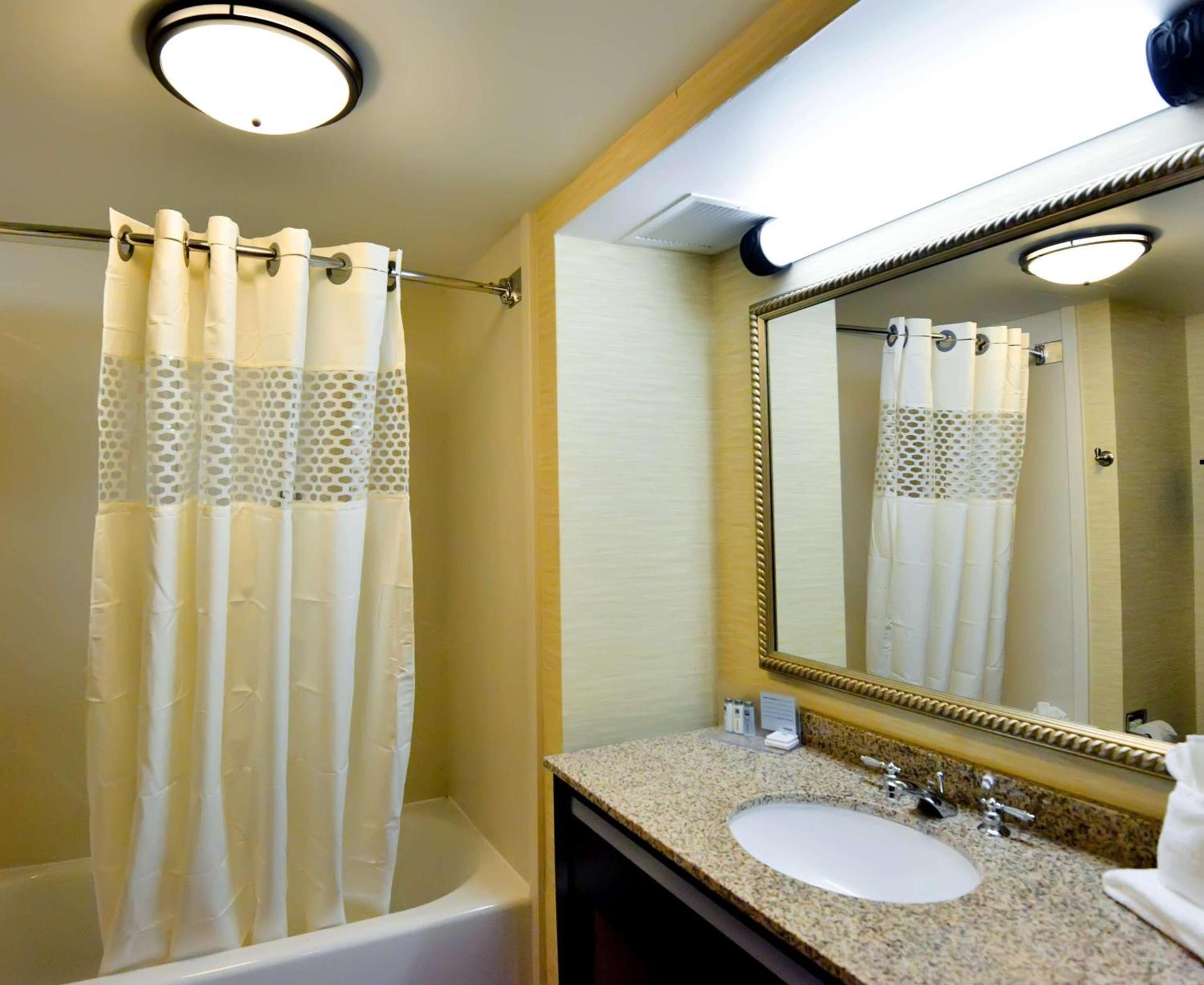 Hampton Inn Wilmington-Medical Park photo 39