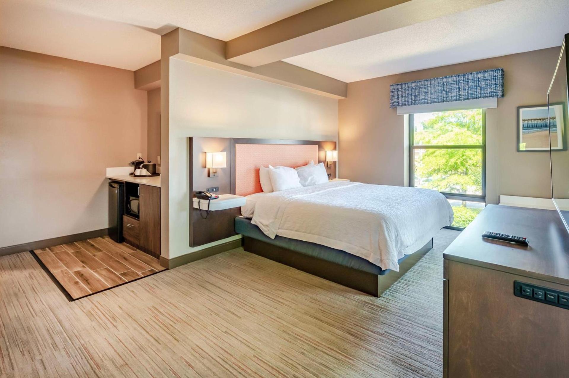 Hampton Inn Wilmington-Medical Park photo 47
