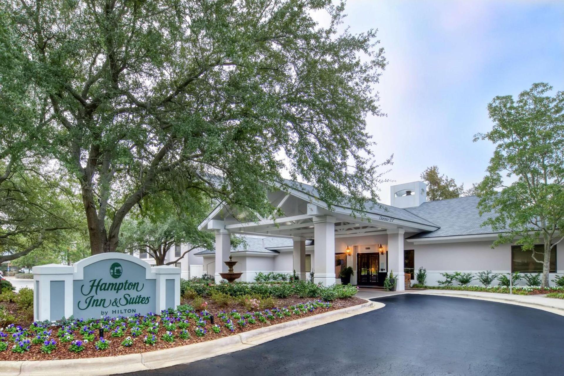 Hampton Inn & Suites Wilmington/Wrightsville Beach photo 1