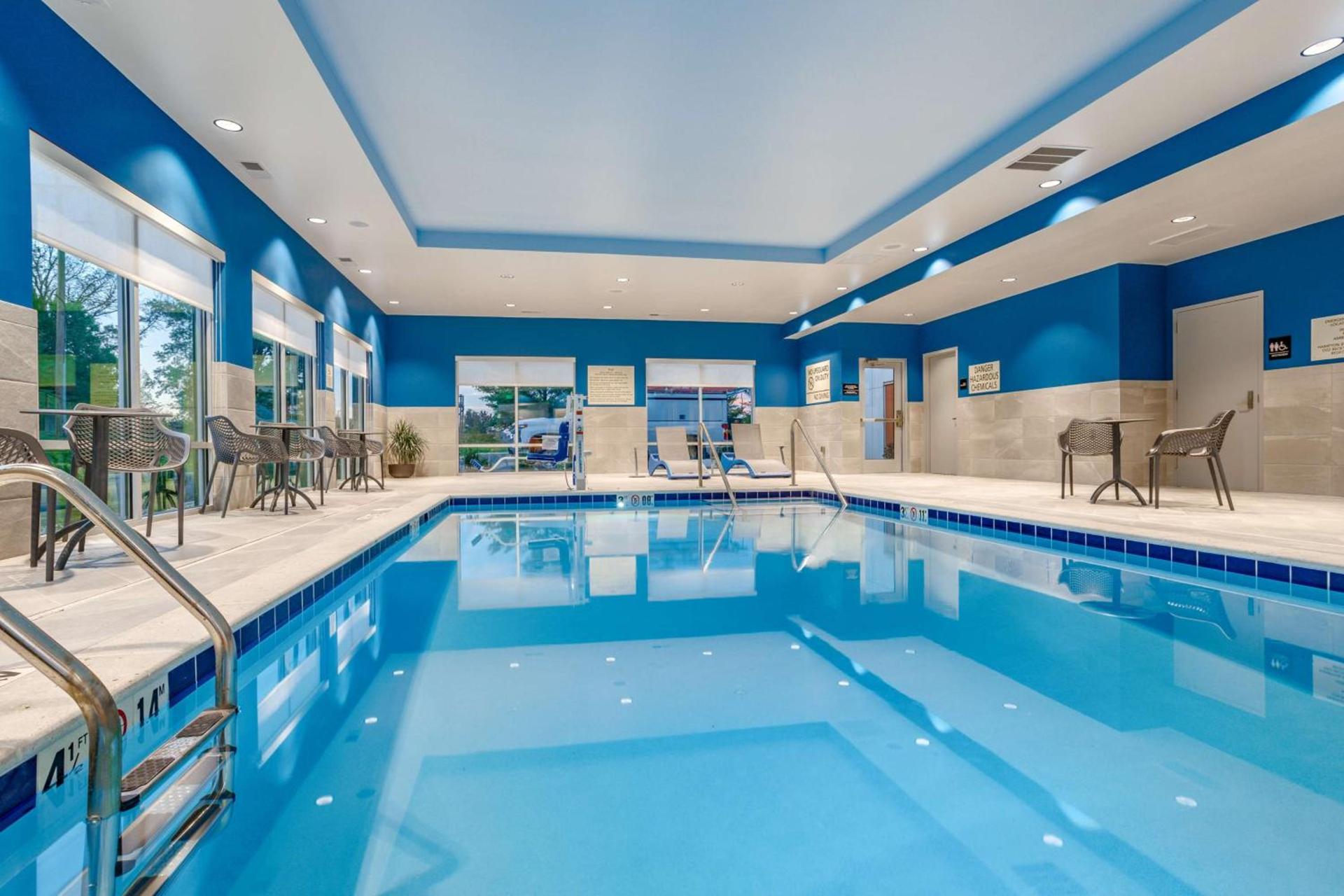 Hampton Inn Bedford In, In photo 12