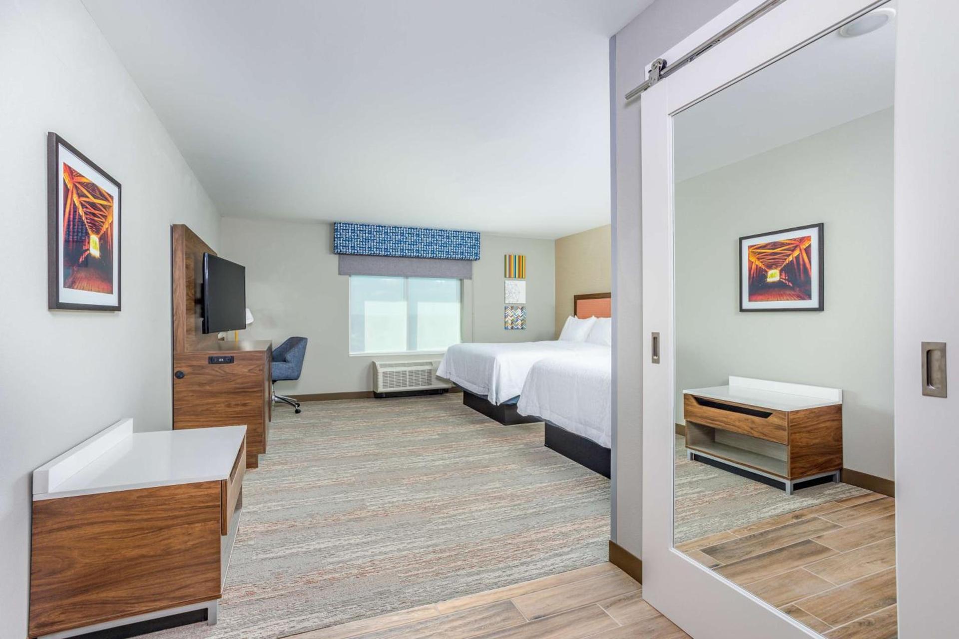 Hampton Inn Bedford In, In photo 36
